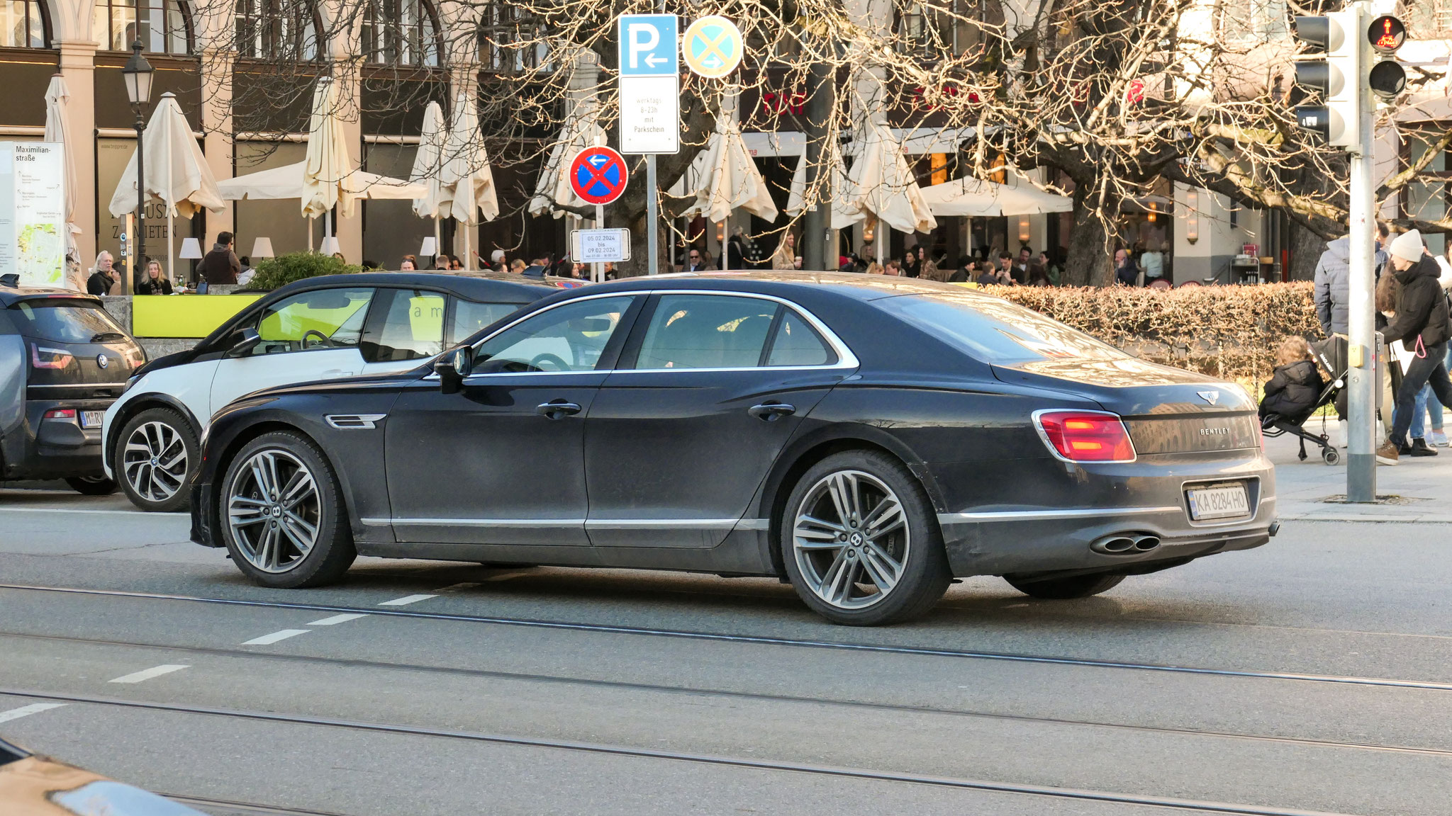 Bentley Flying Spur - KA8284HO (UA)
