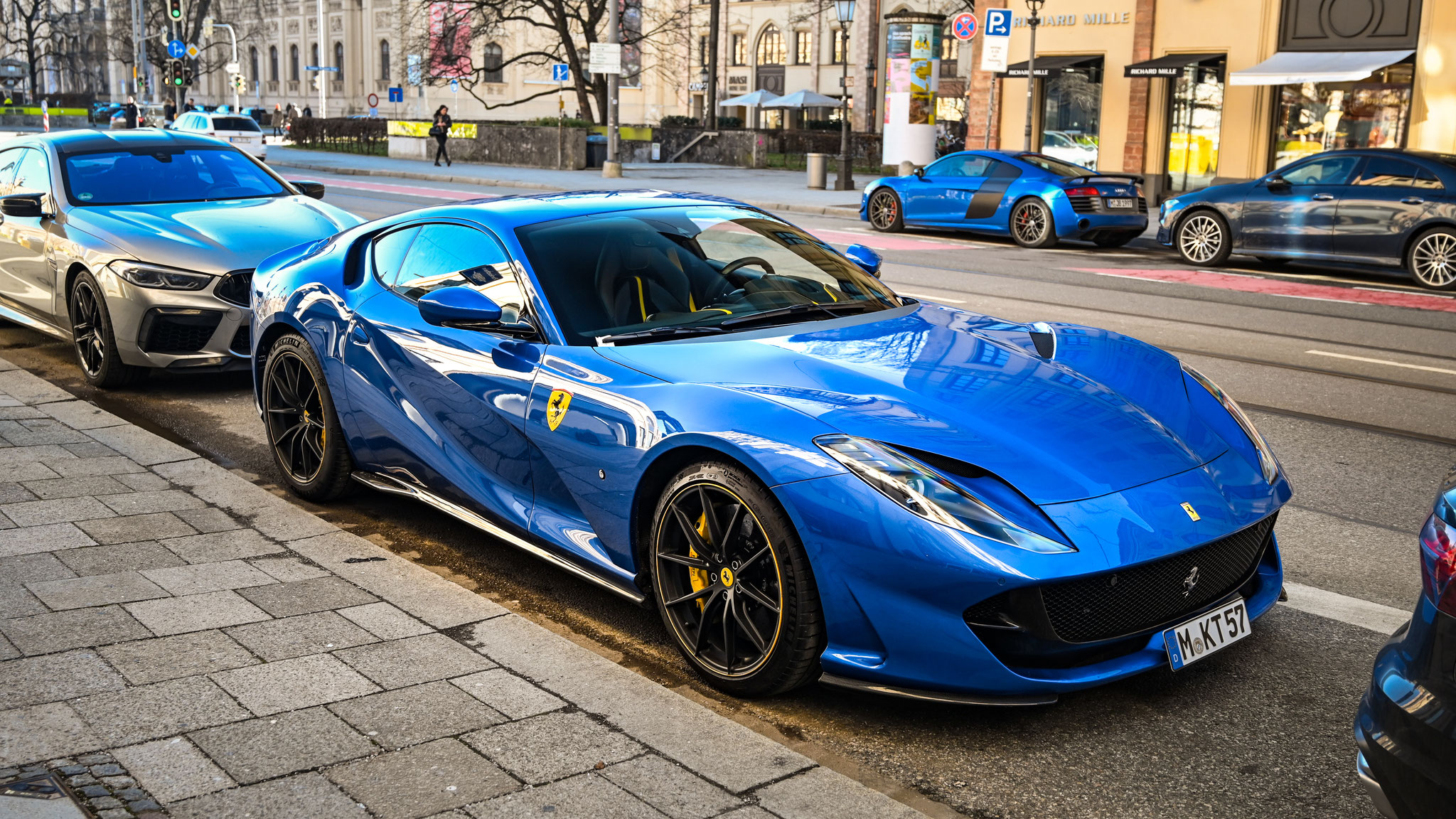 Ferrari 812 Superfast - M-KT57