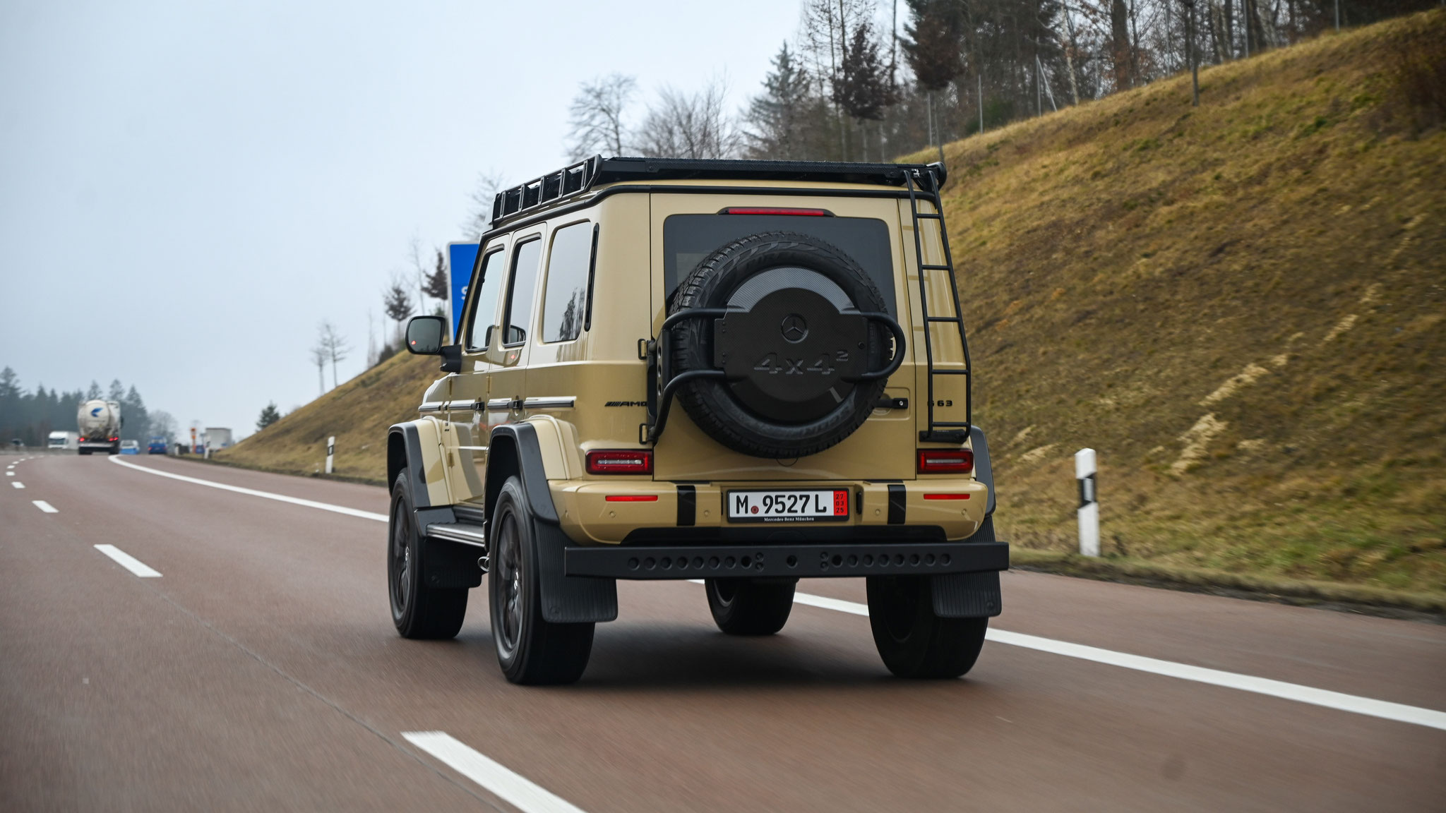 Mercedes-AMG G63 4x4² - M-9527L
