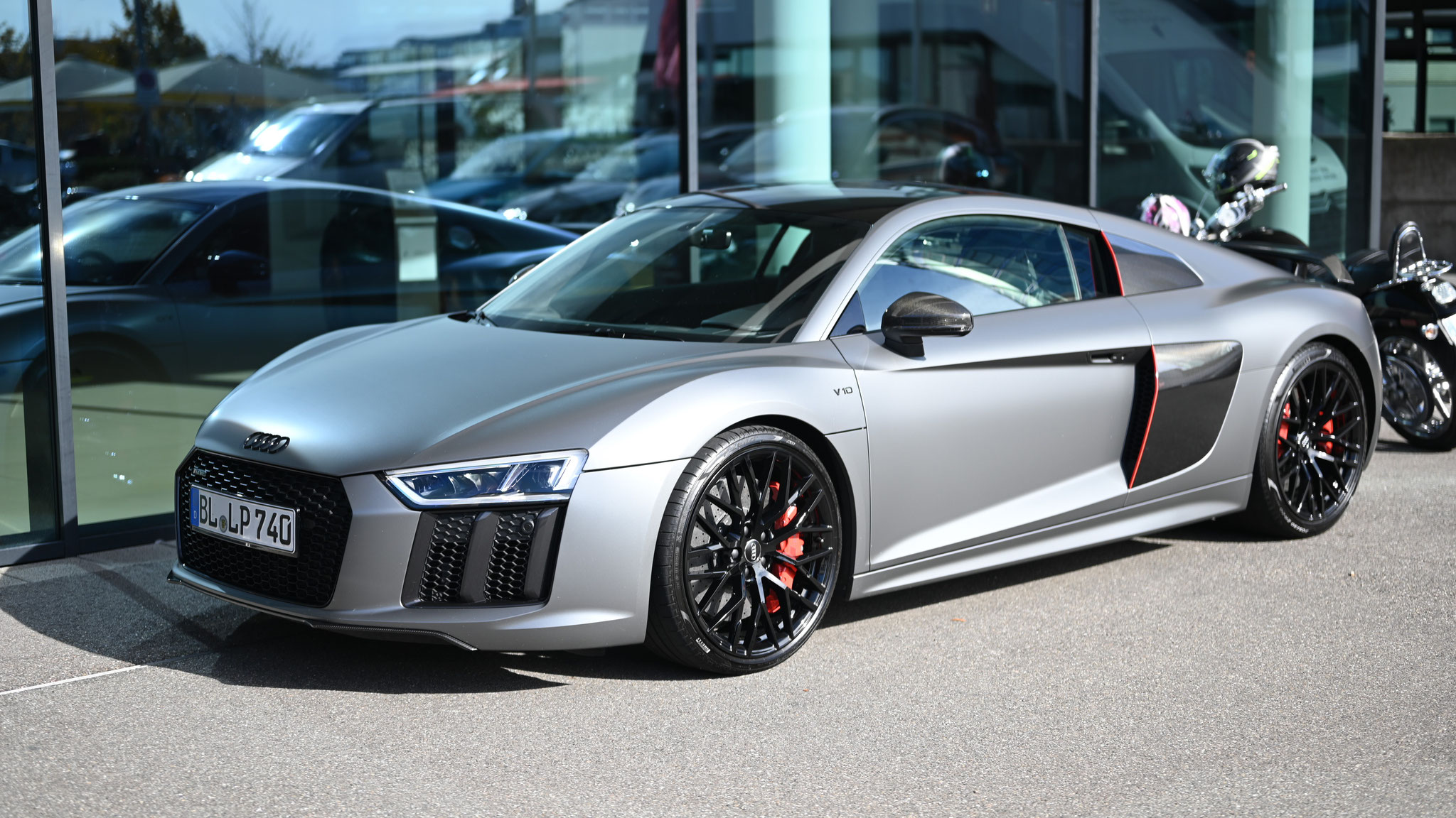 Audi R8 V10 - BL-LP740