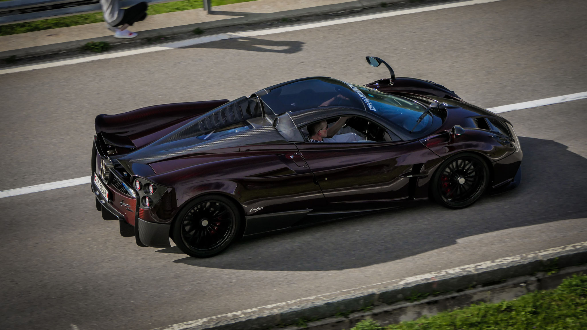 Pagani Huayra Roadster - SZ51368 (CH)