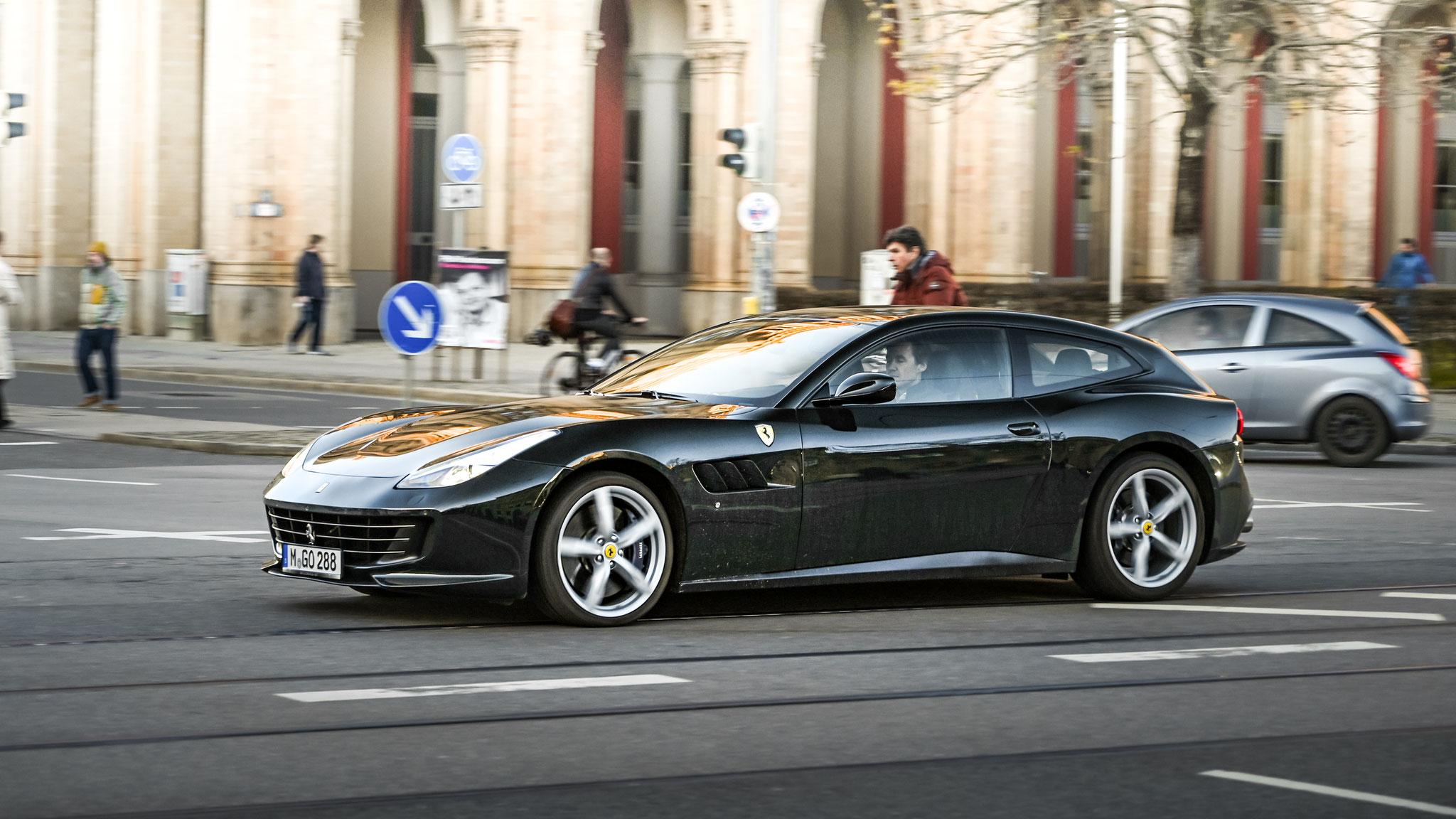 Ferrari GTC4 Lusso - M-GO288