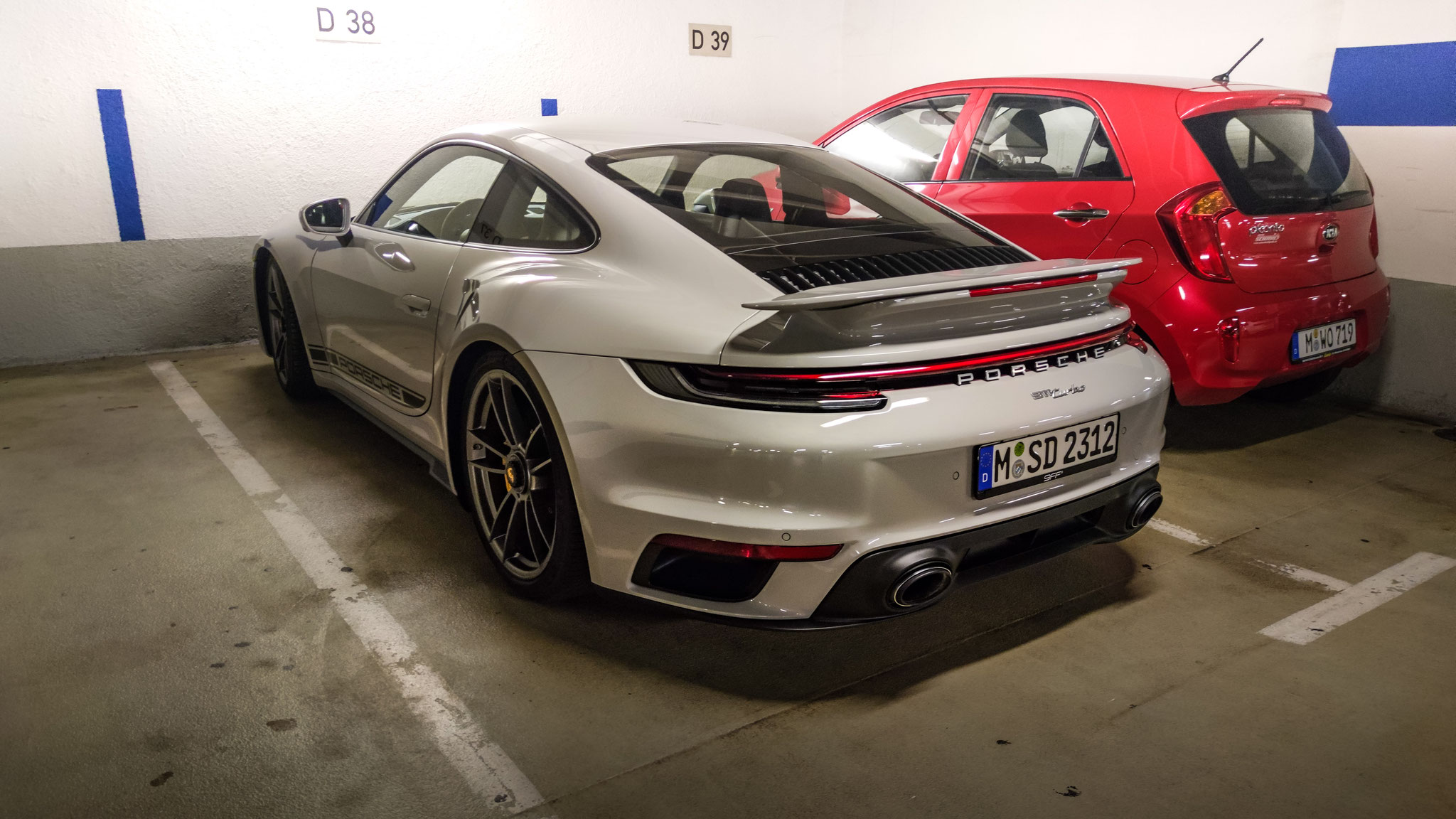 Porsche 911 Turbo - M-SD2312