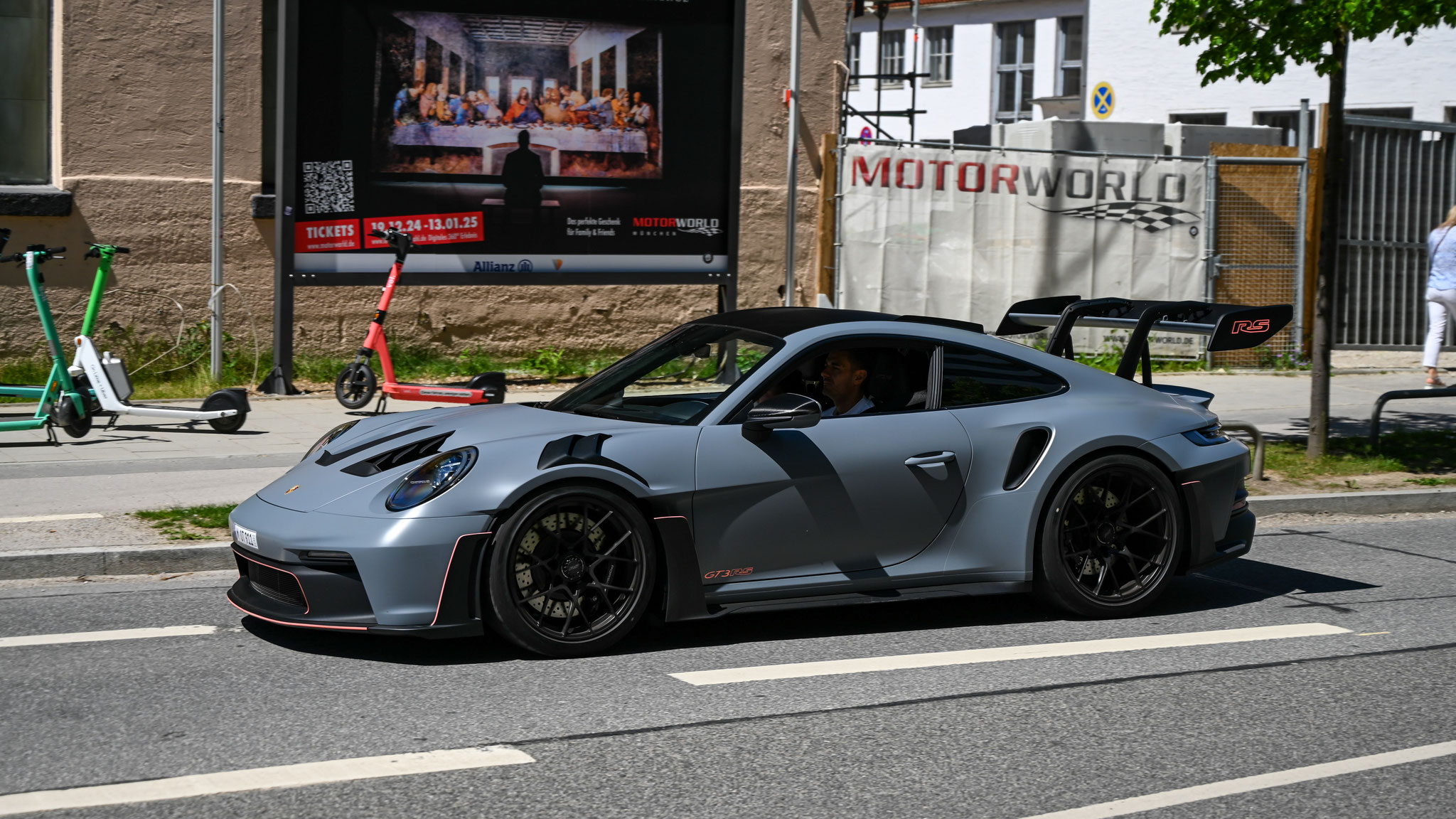 Porsche 992 GT3 RS - M-OT911