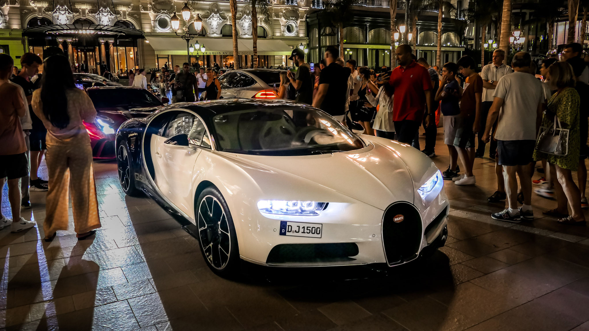 Bugatti Chiron - D-J1500