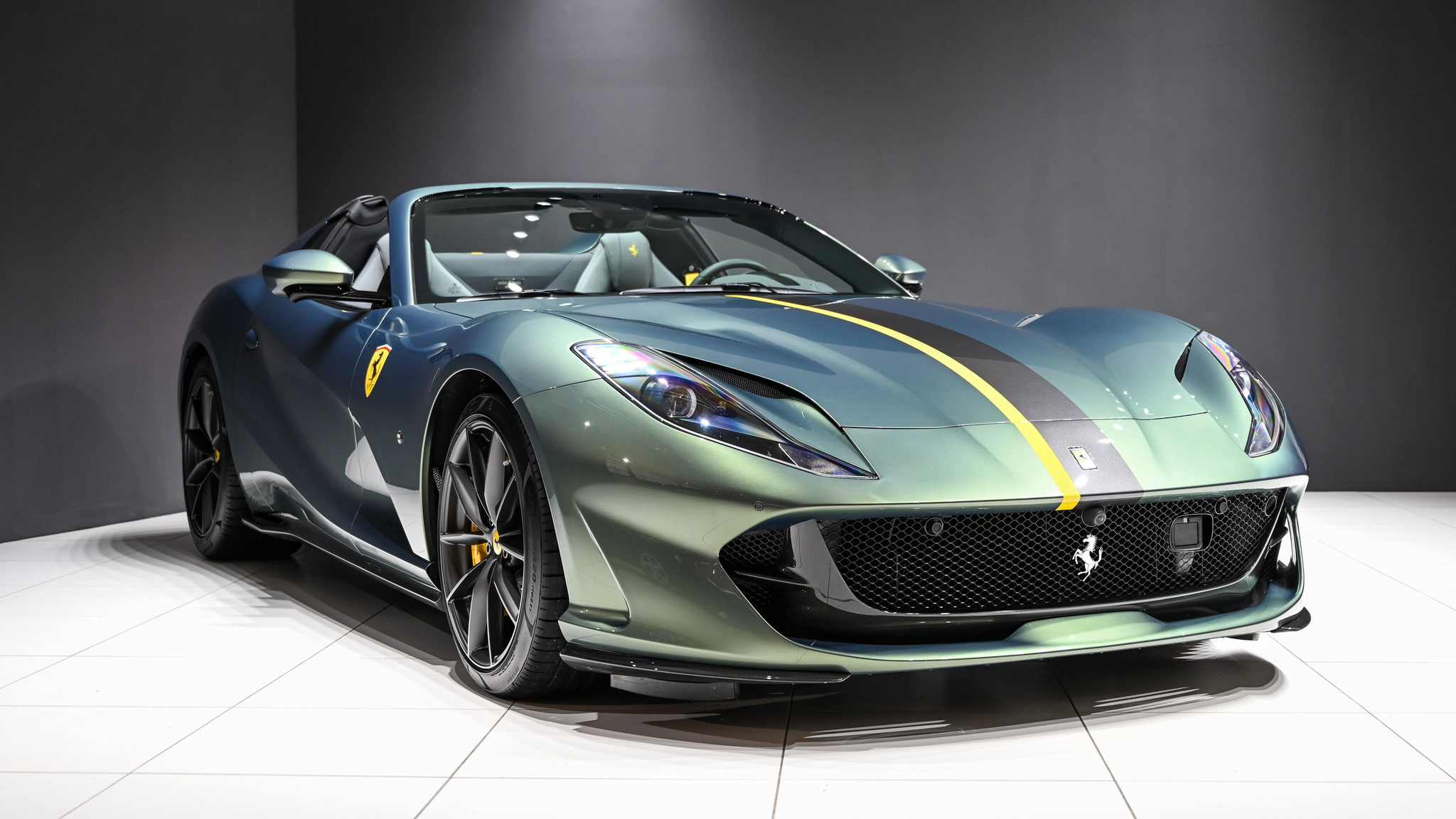 Ferrari 812 GTS - LL-FF812