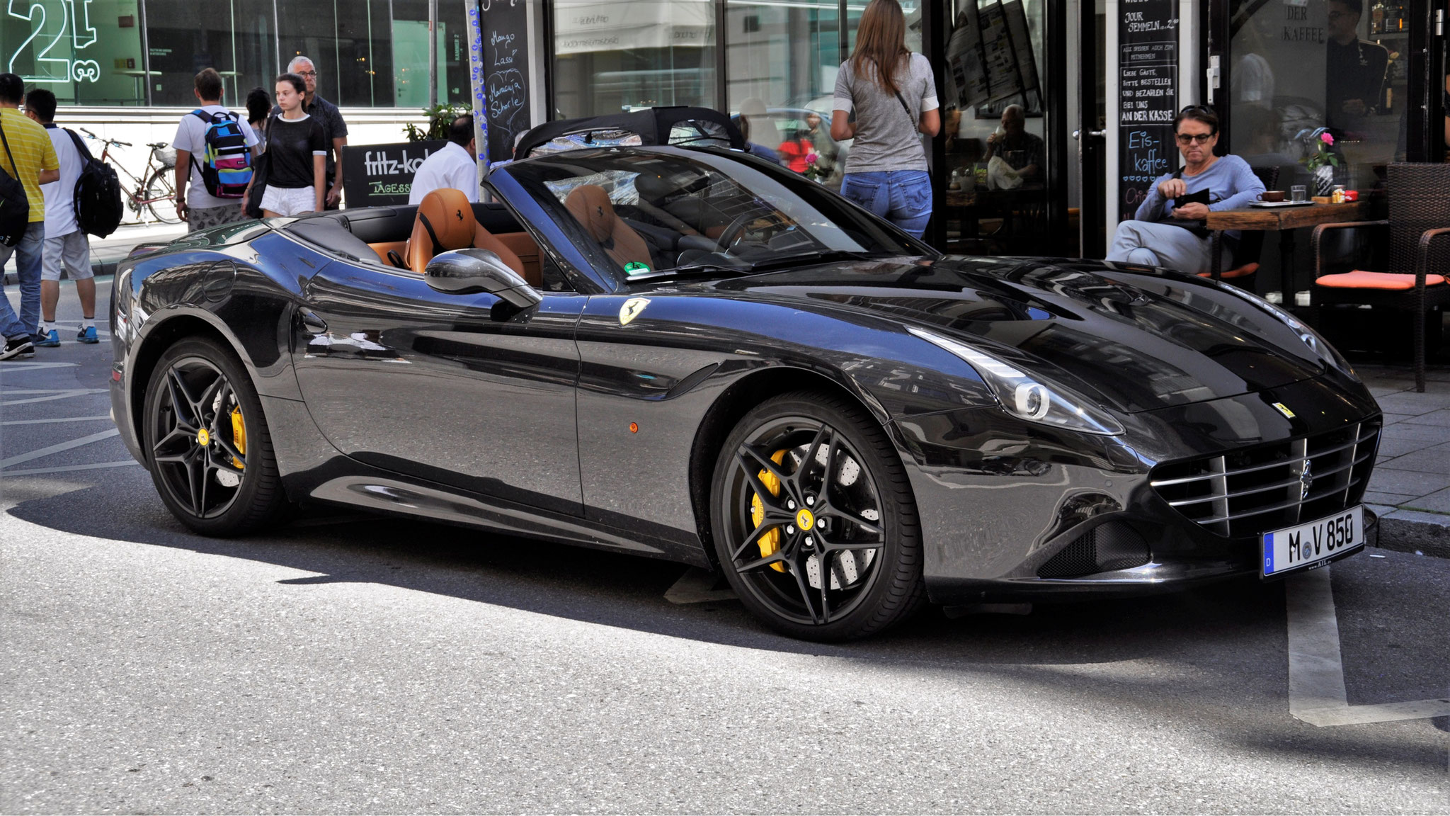 Ferrari California T - M-V850