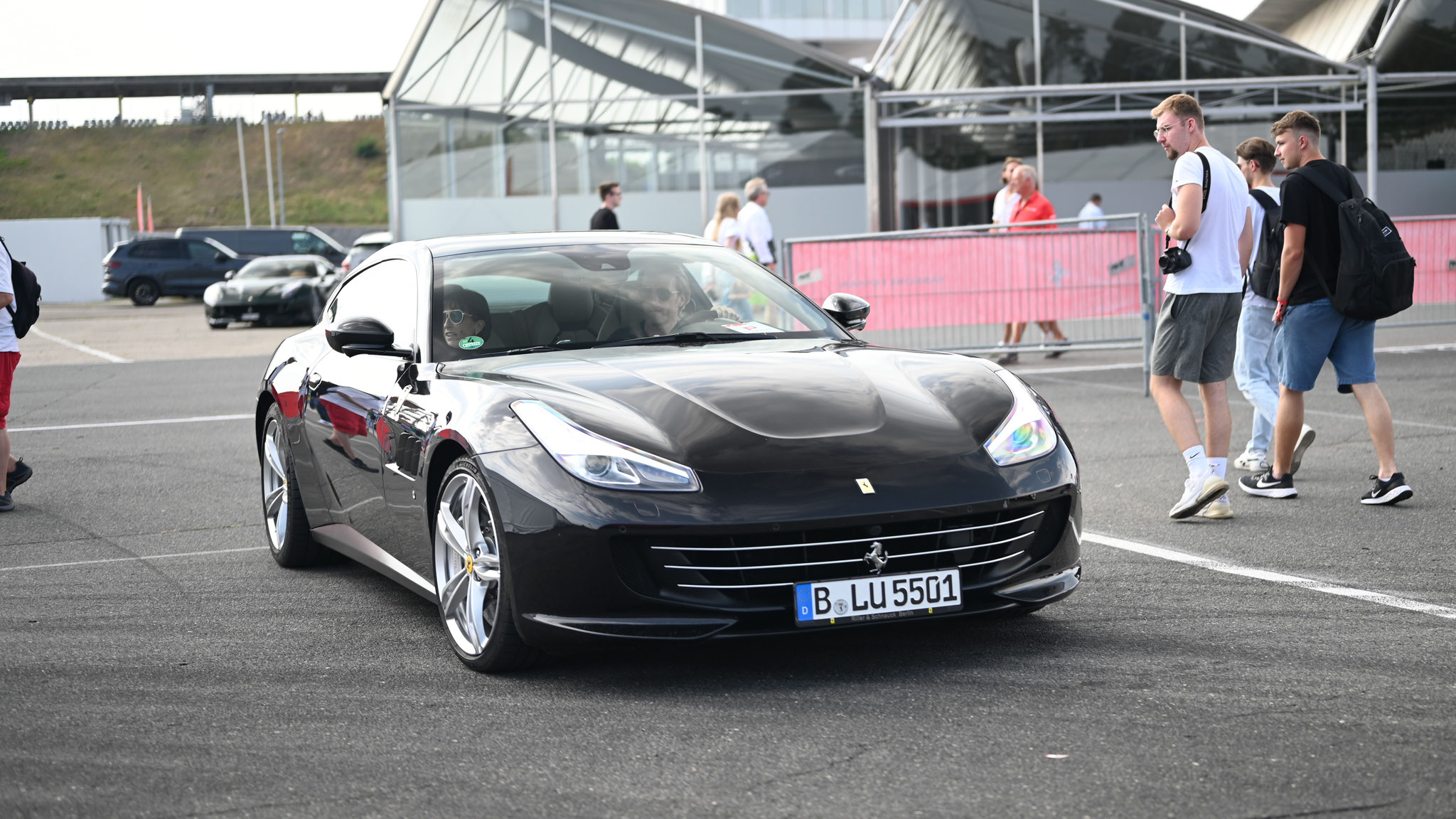 Ferrari GTC4 Lusso - B-LU5501