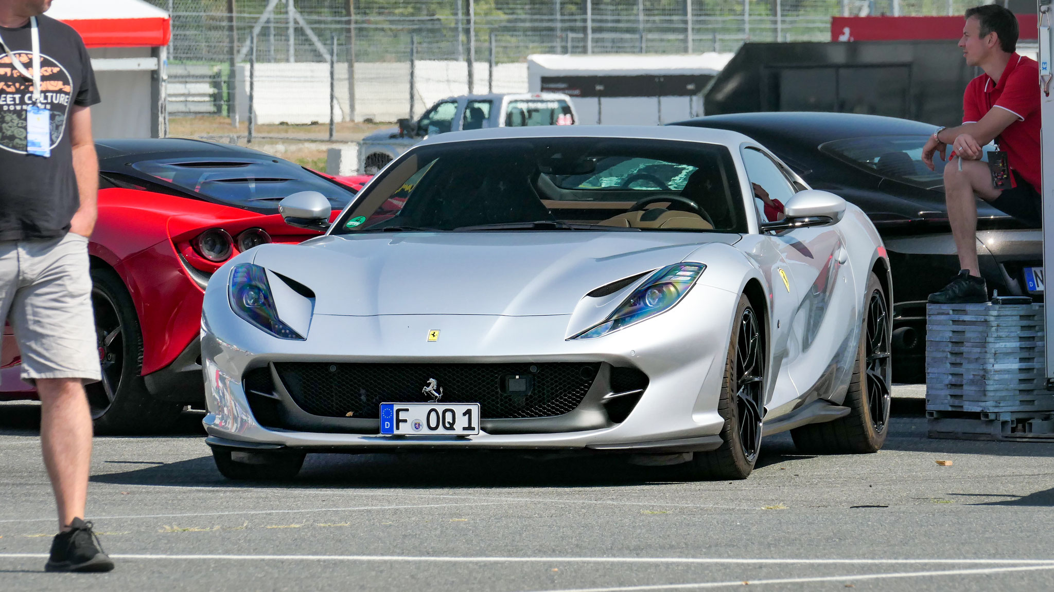 Ferrari 812 Superfast - F-OQ1