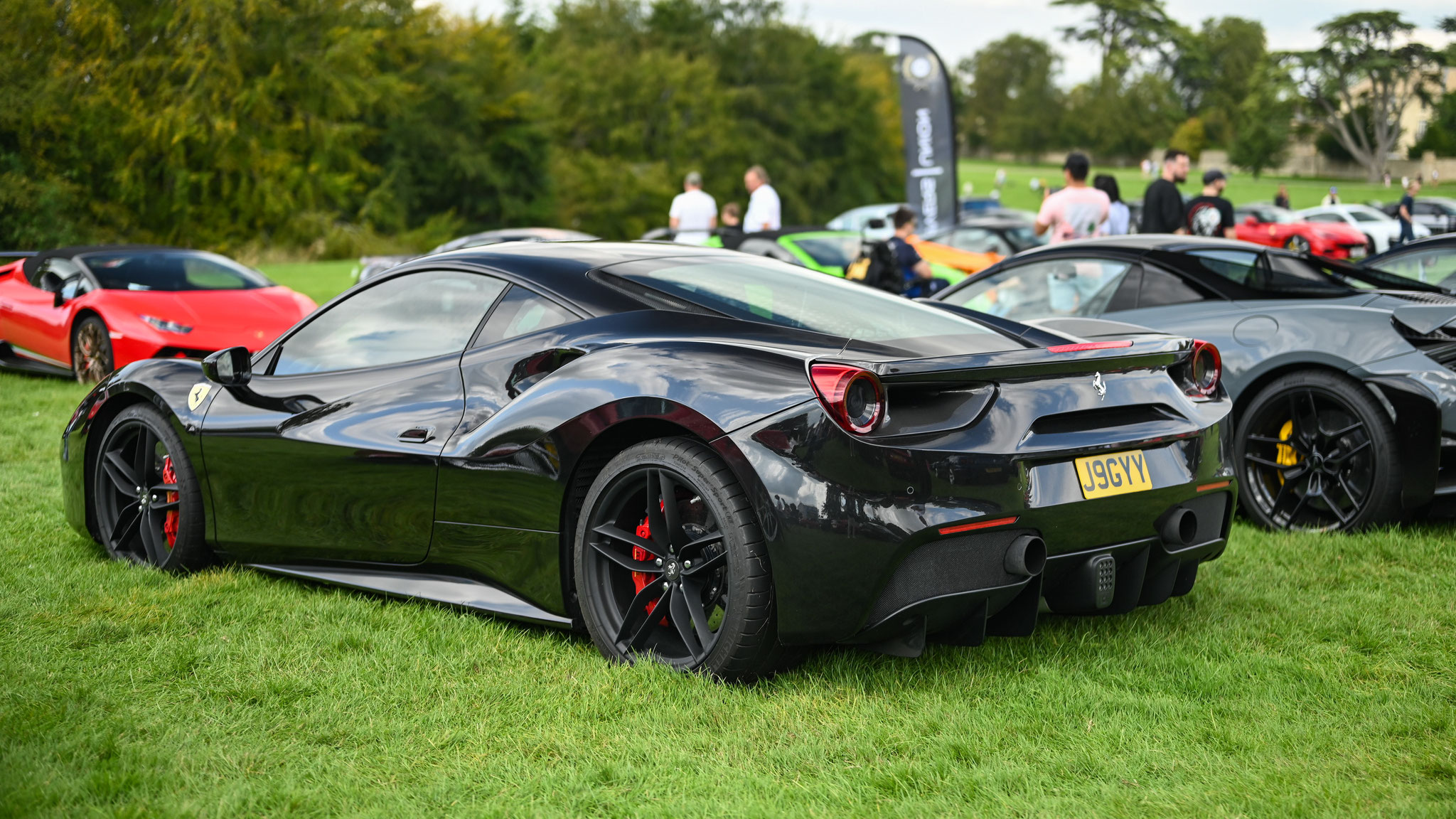 Ferrari 488 GTB - J9GYY (GB)