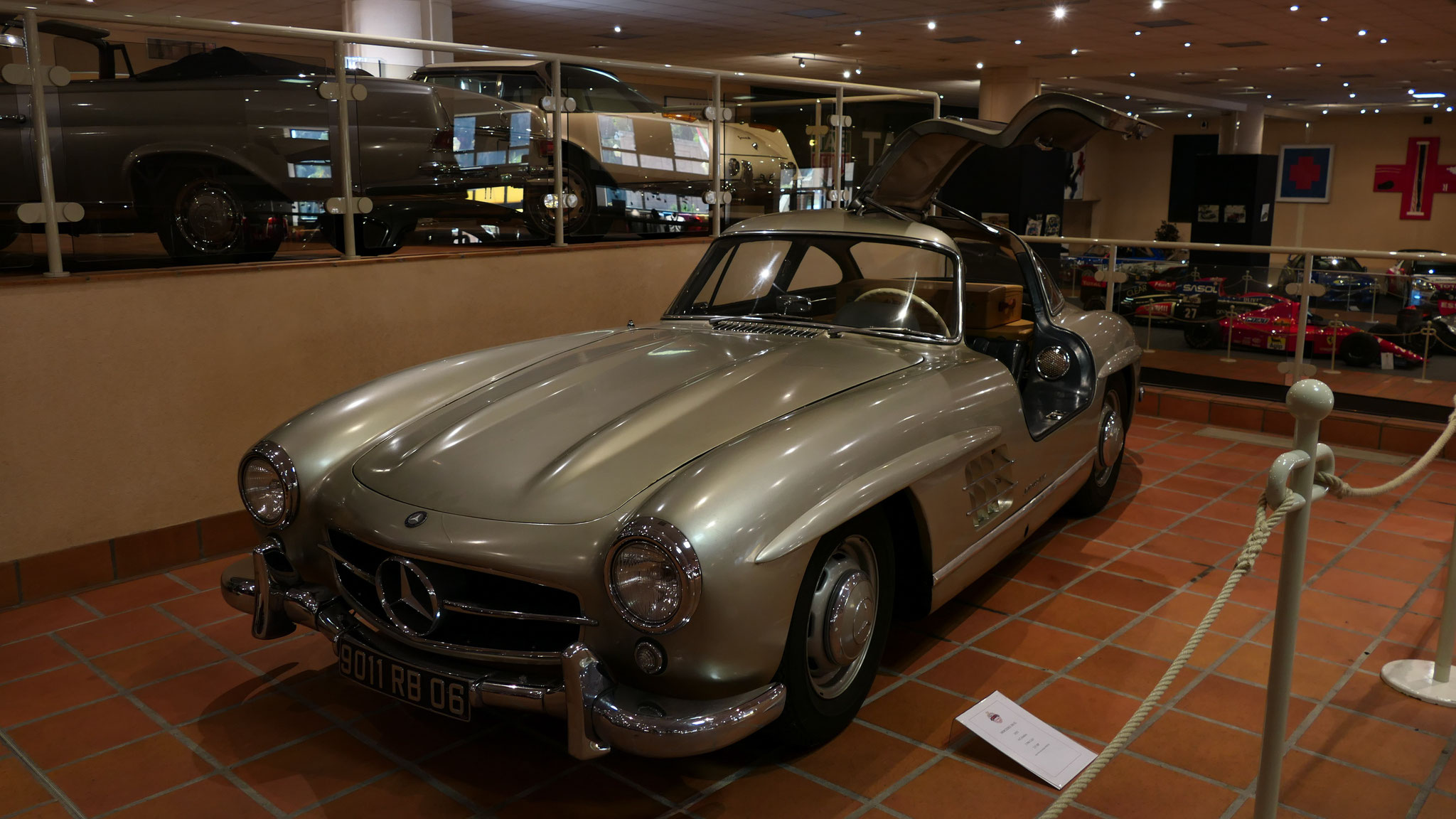 Mercedes 300SL - 9011RB06 (FRA)
