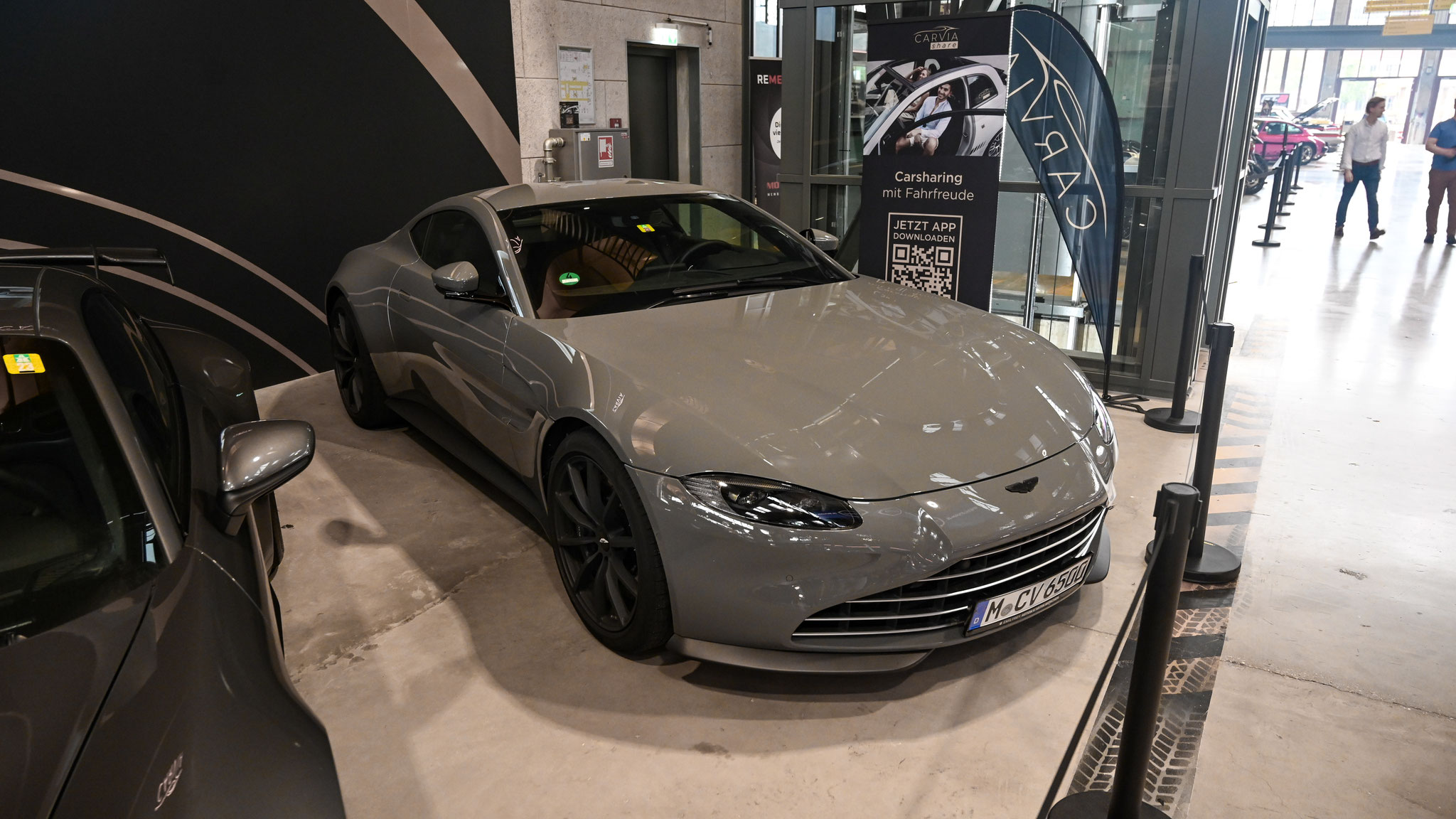 Aston Martin Vantage - M-CV6500