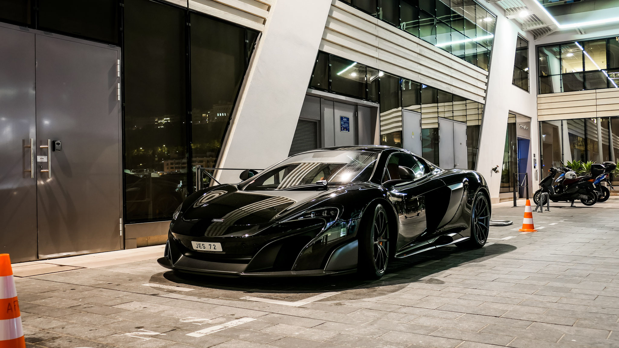 McLaren 675 LT Spider - JES72 (GB)