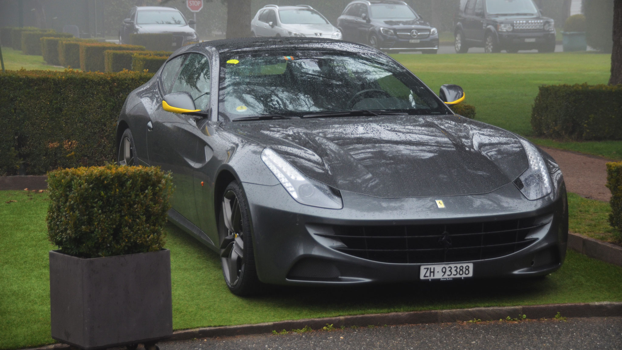 Ferrari FF - ZH93388 (CH)