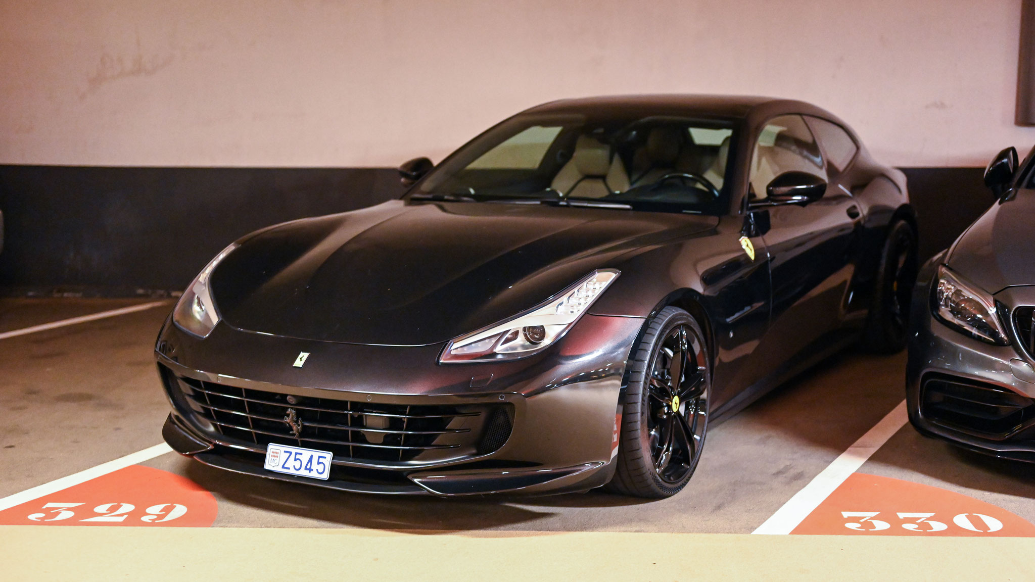 Ferrari GTC4 Lusso - Z545 (MC)