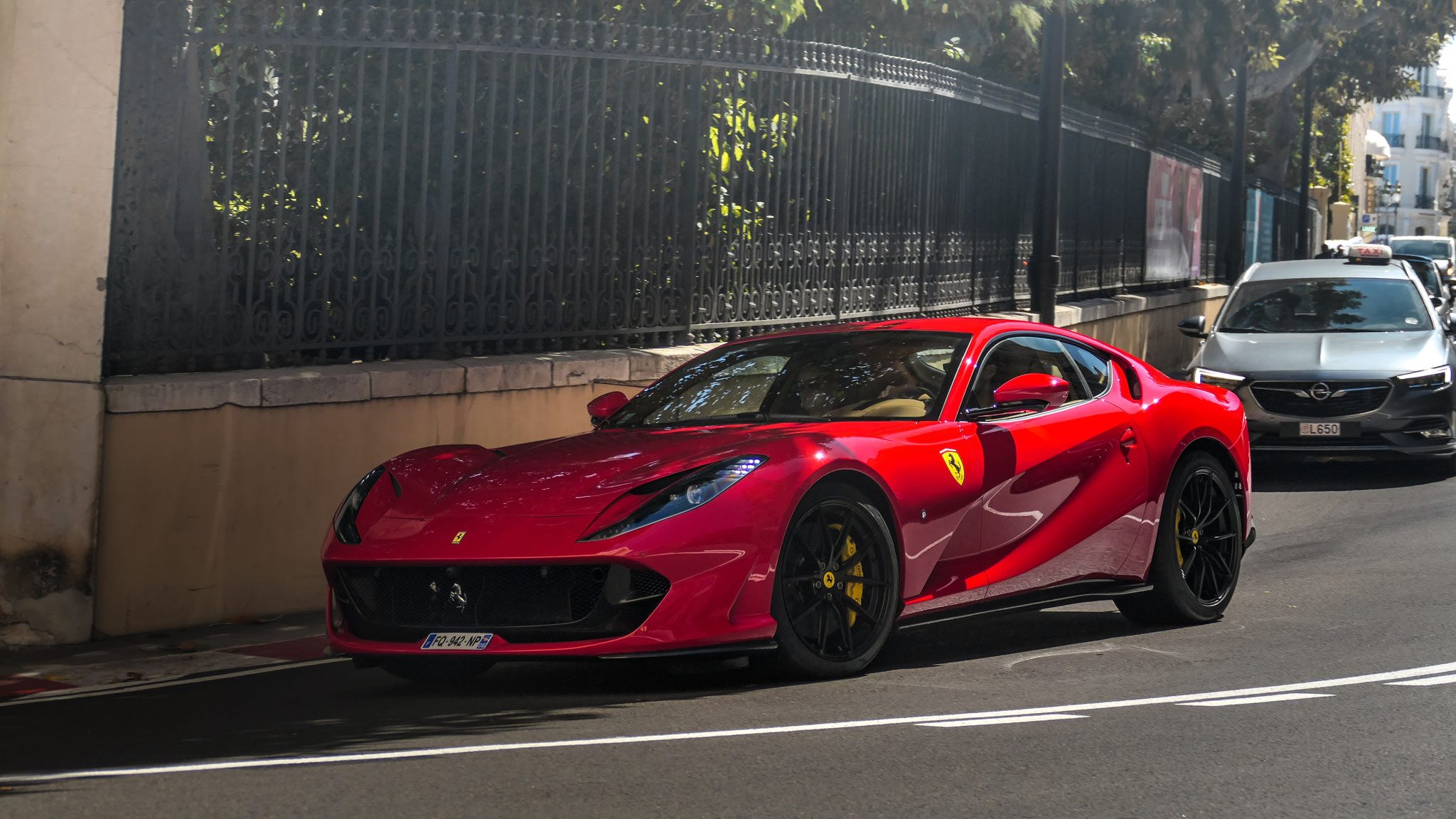 Ferrari 812 Superfast - FQ942NP-06 (FRA)