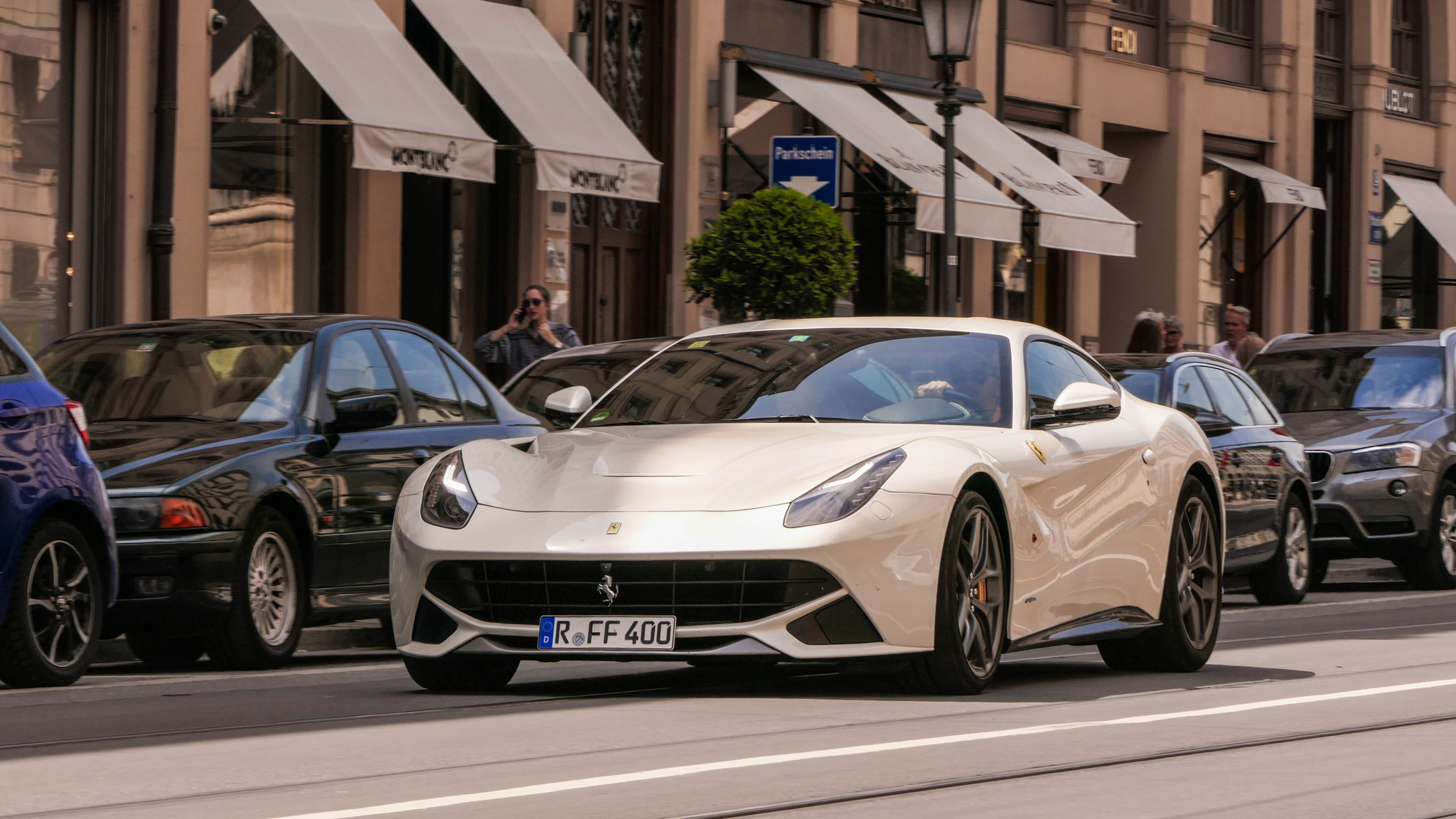 Ferrari F12 Berlinetta - R-FF400