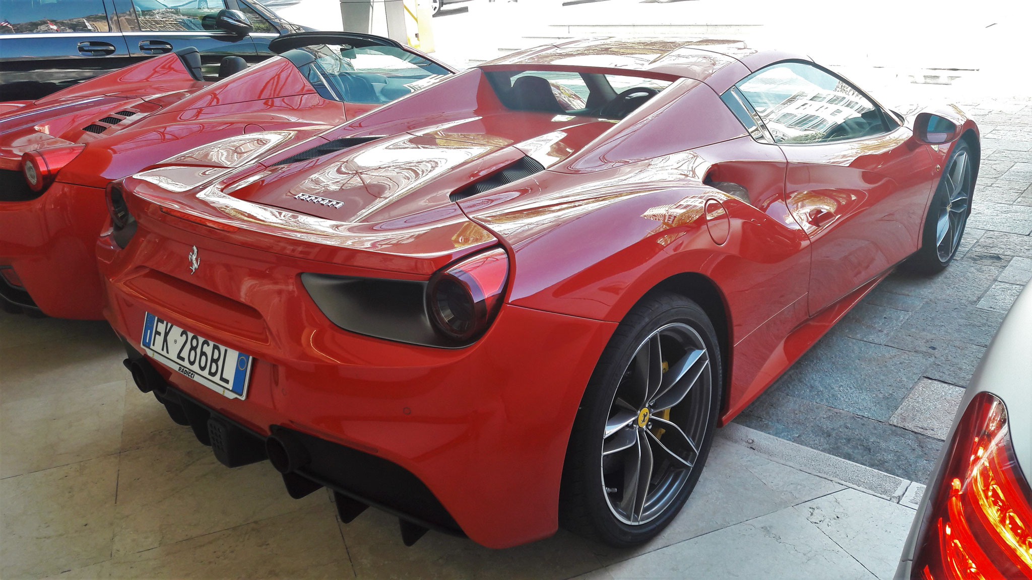 Ferrari 488 Spider - FK286BL (ITA)