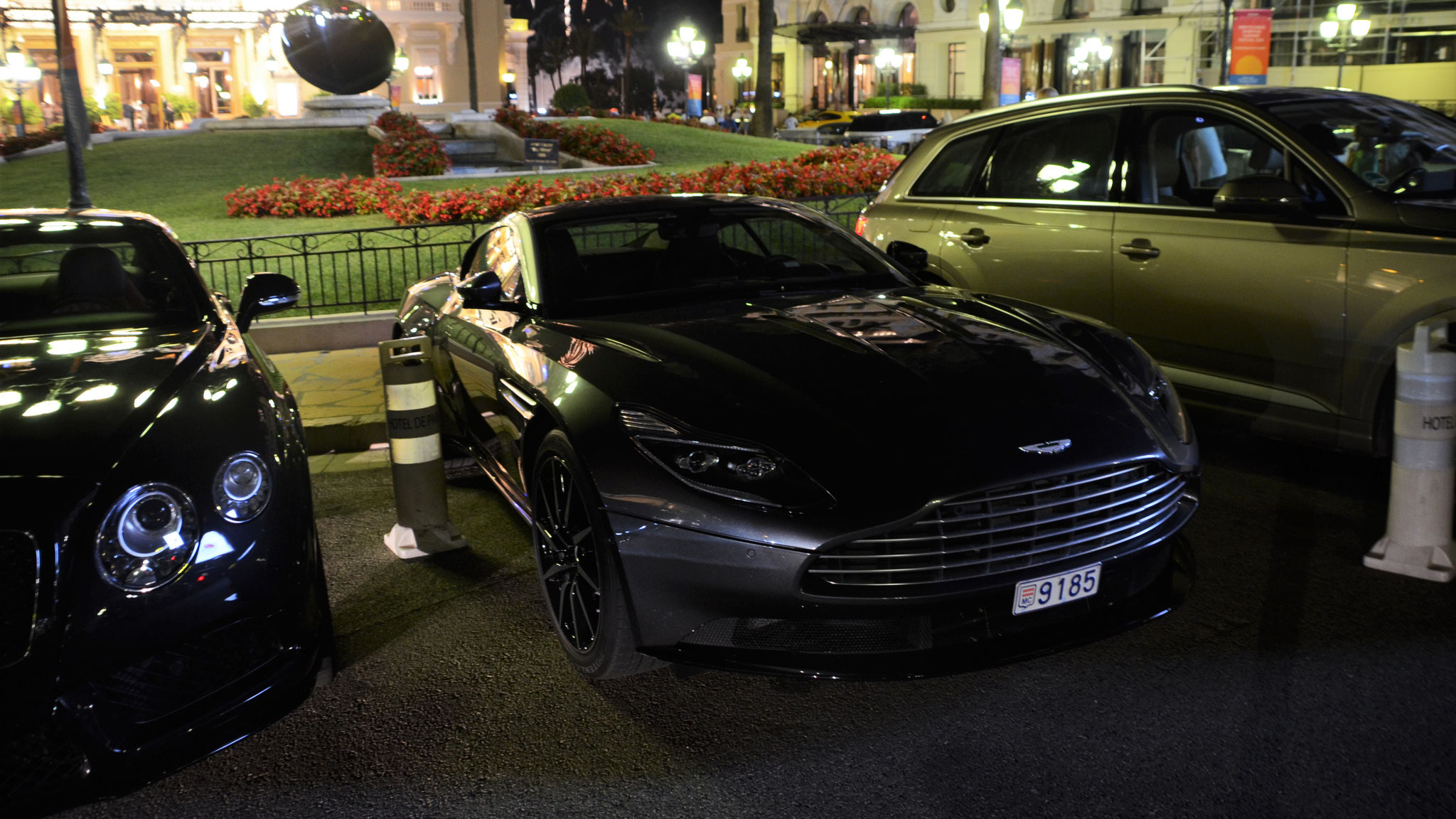 Aston Martin DB11 - 9185 (MC)