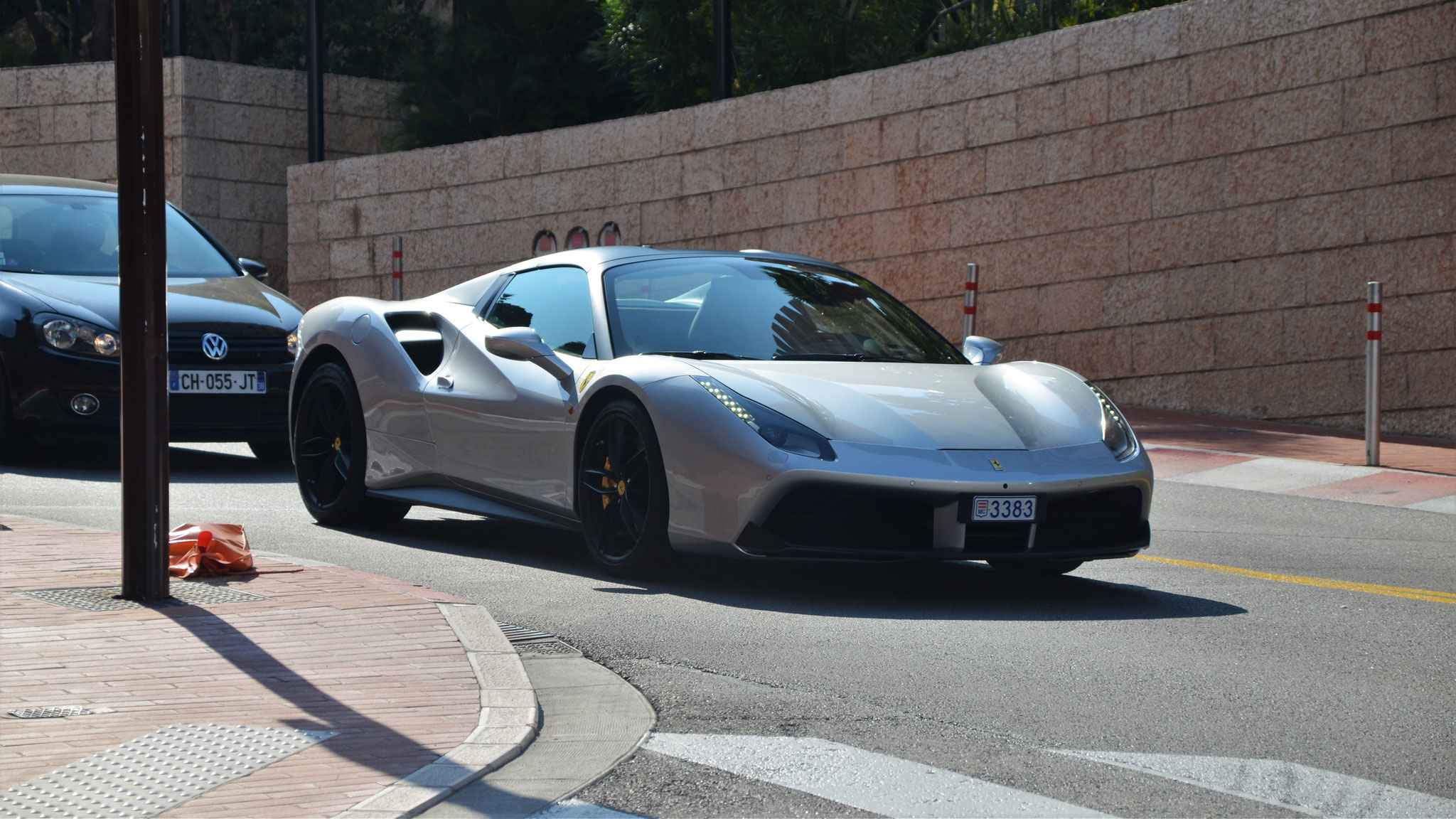 Ferrari 488 Spider - 3383 (MC)
