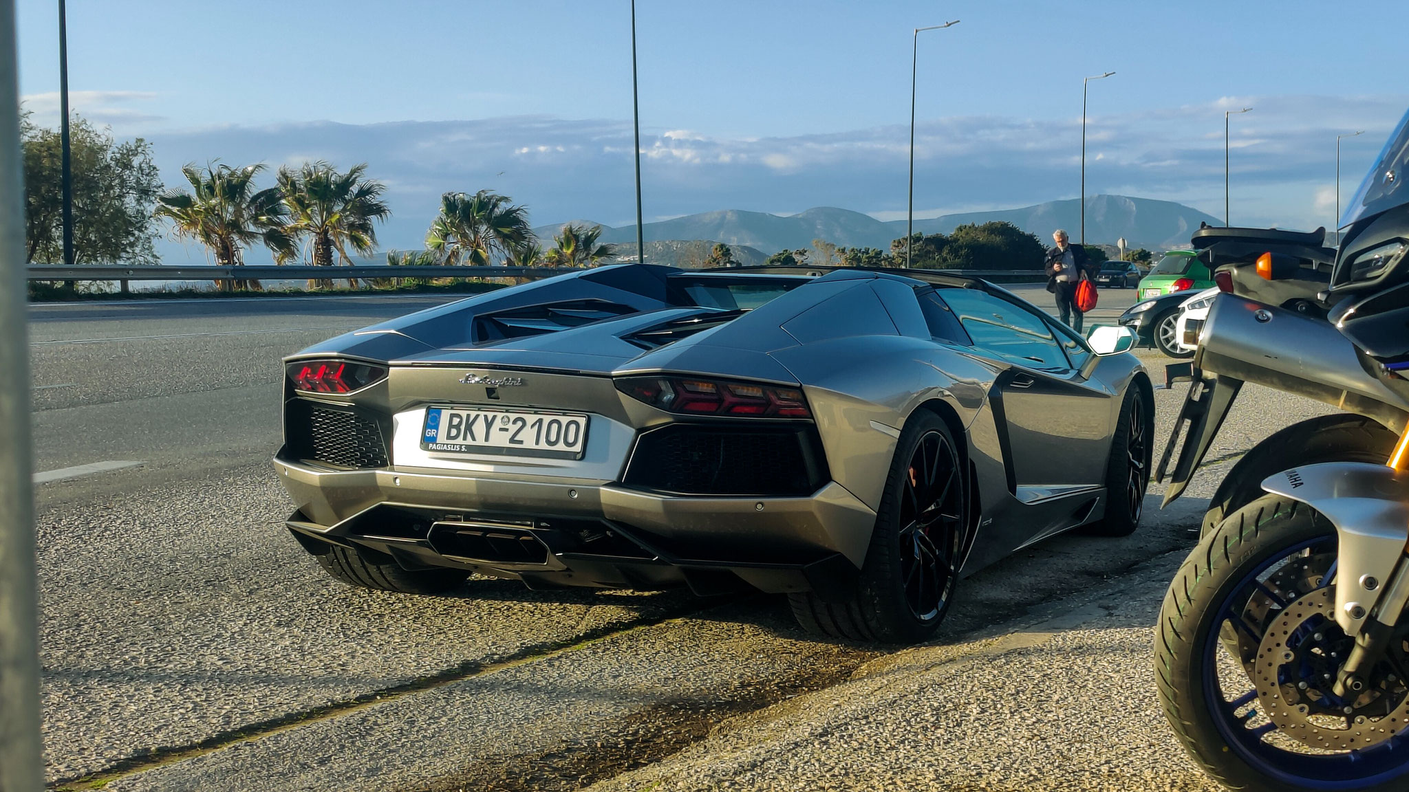 Lamborghini Aventador LP700-4 Roadster - BKY2100 (GR)