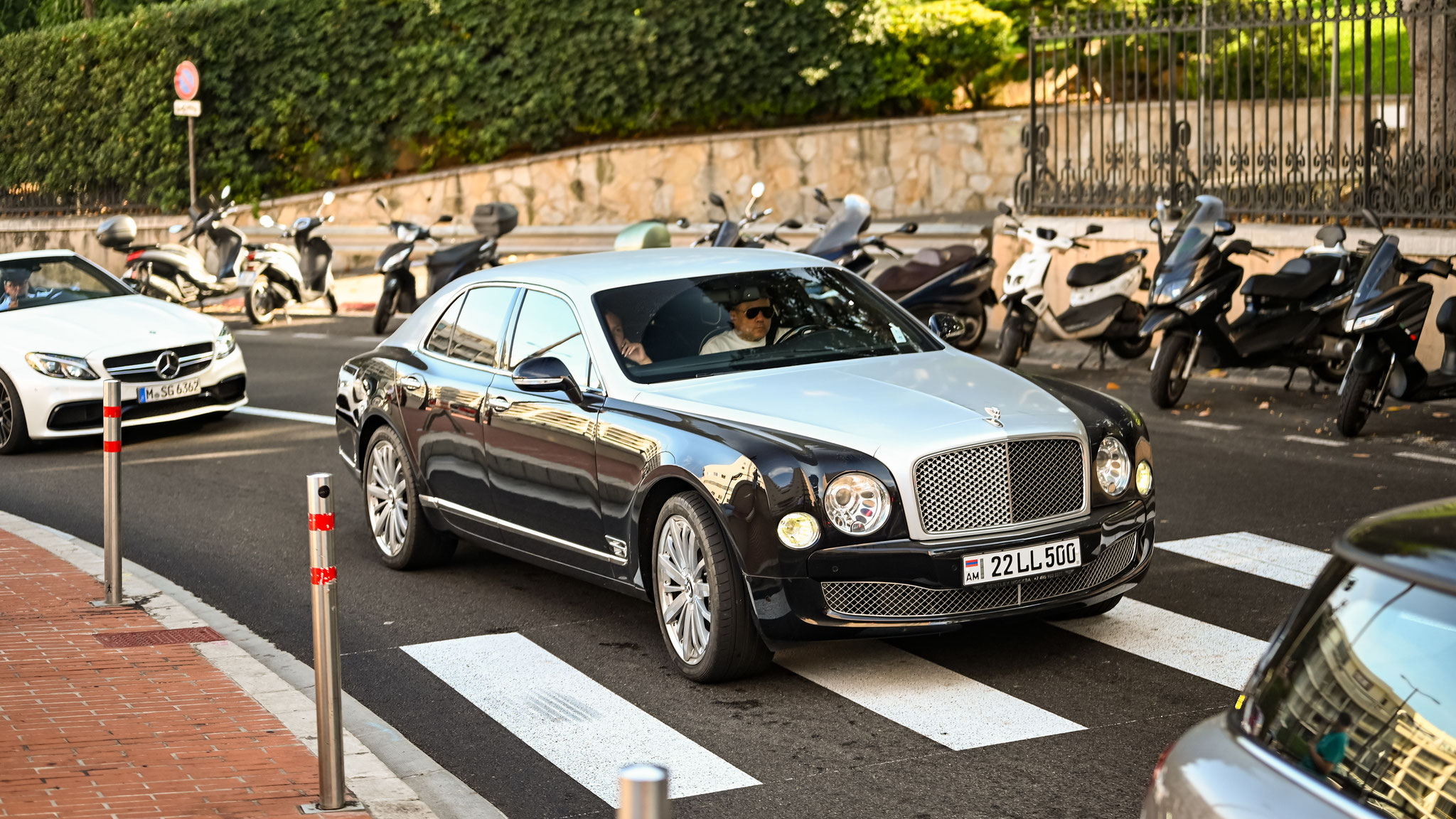 Bentley Mulsanne - 22LL500 (AM)