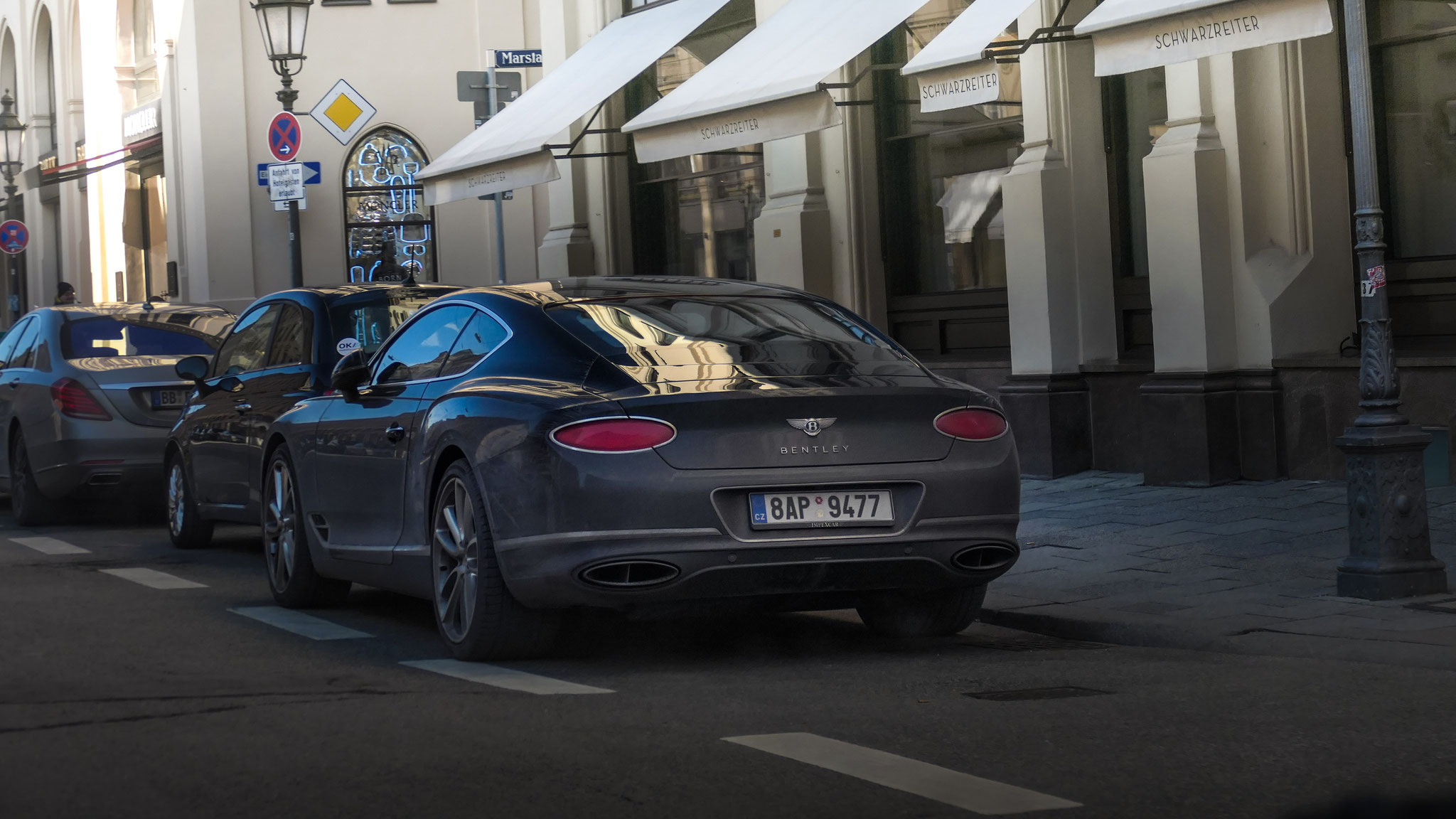 Bentley Continental GT - 8AP9477 (CZ)