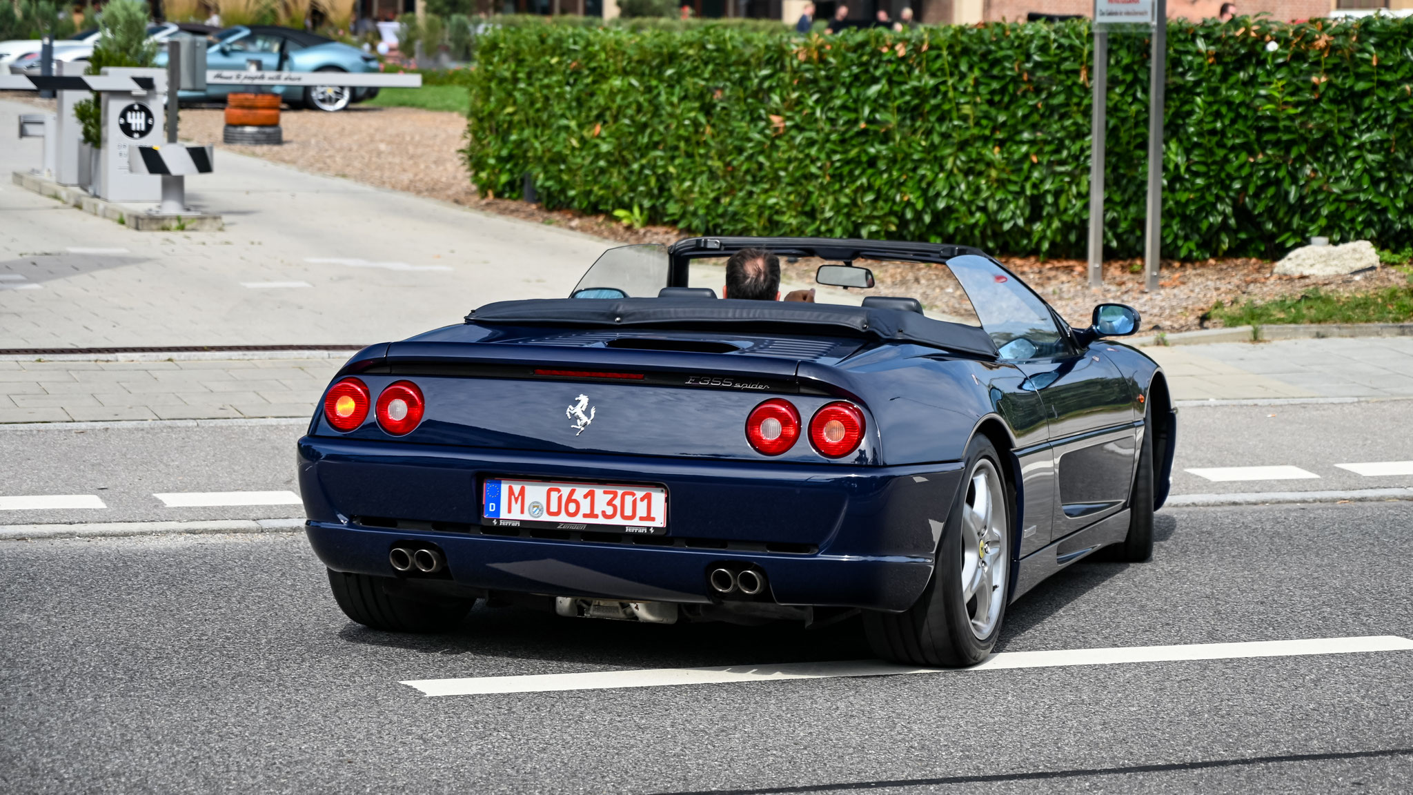 Ferrari F355 Spider - M-061301