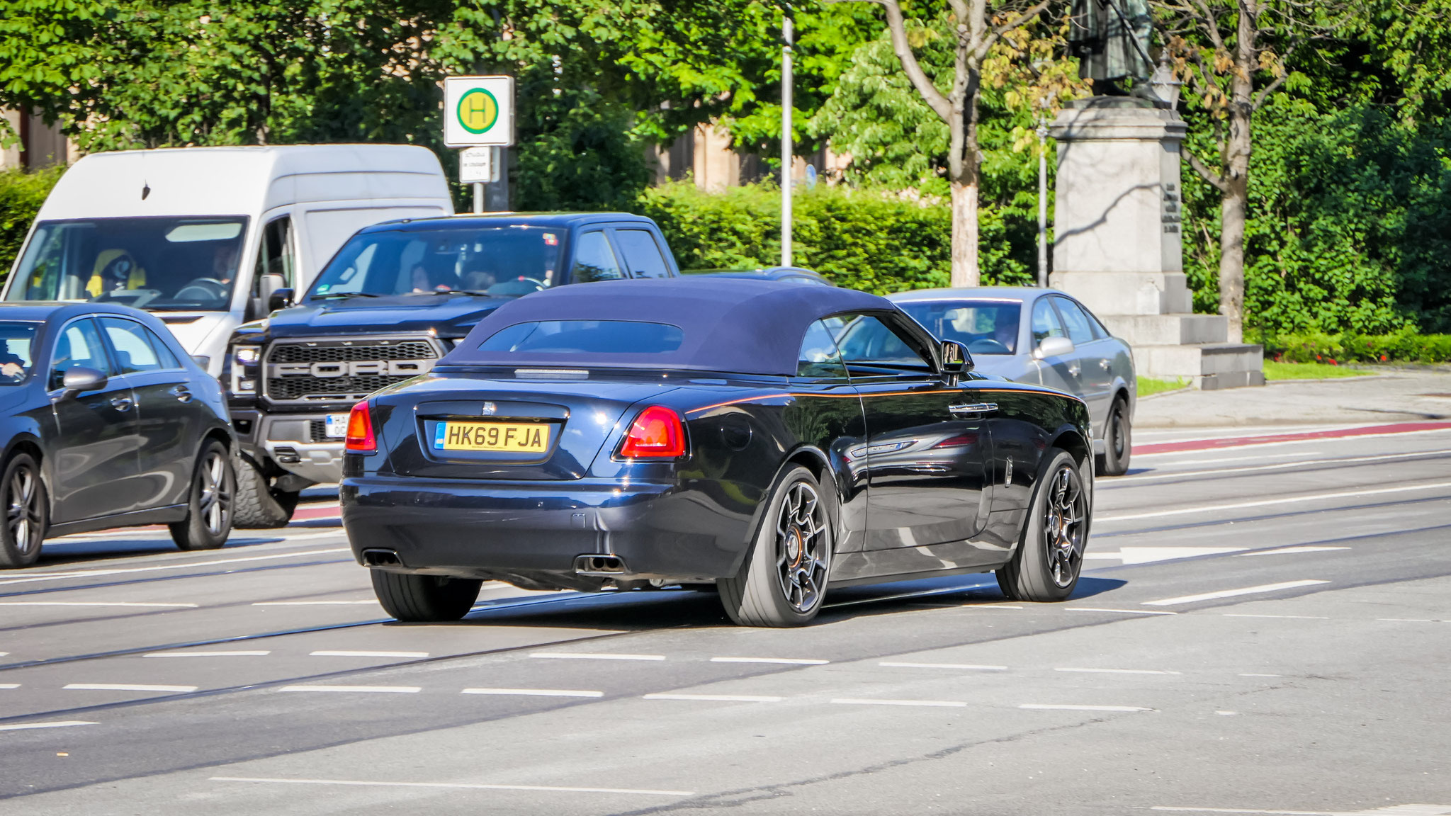Rolls Royce Dawn - HK69FJA (GB)