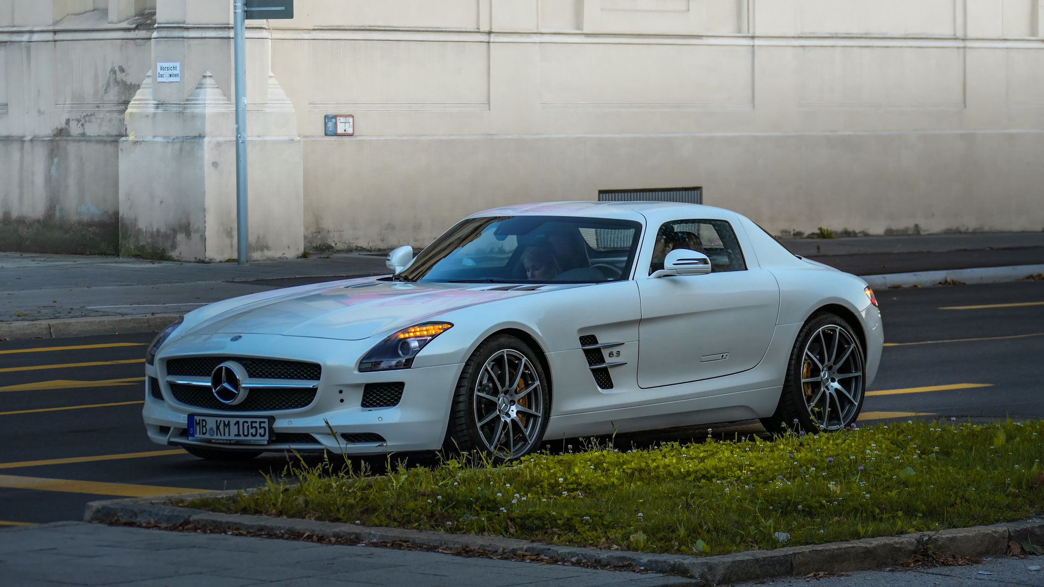 AMG SLS - MB-KM1055