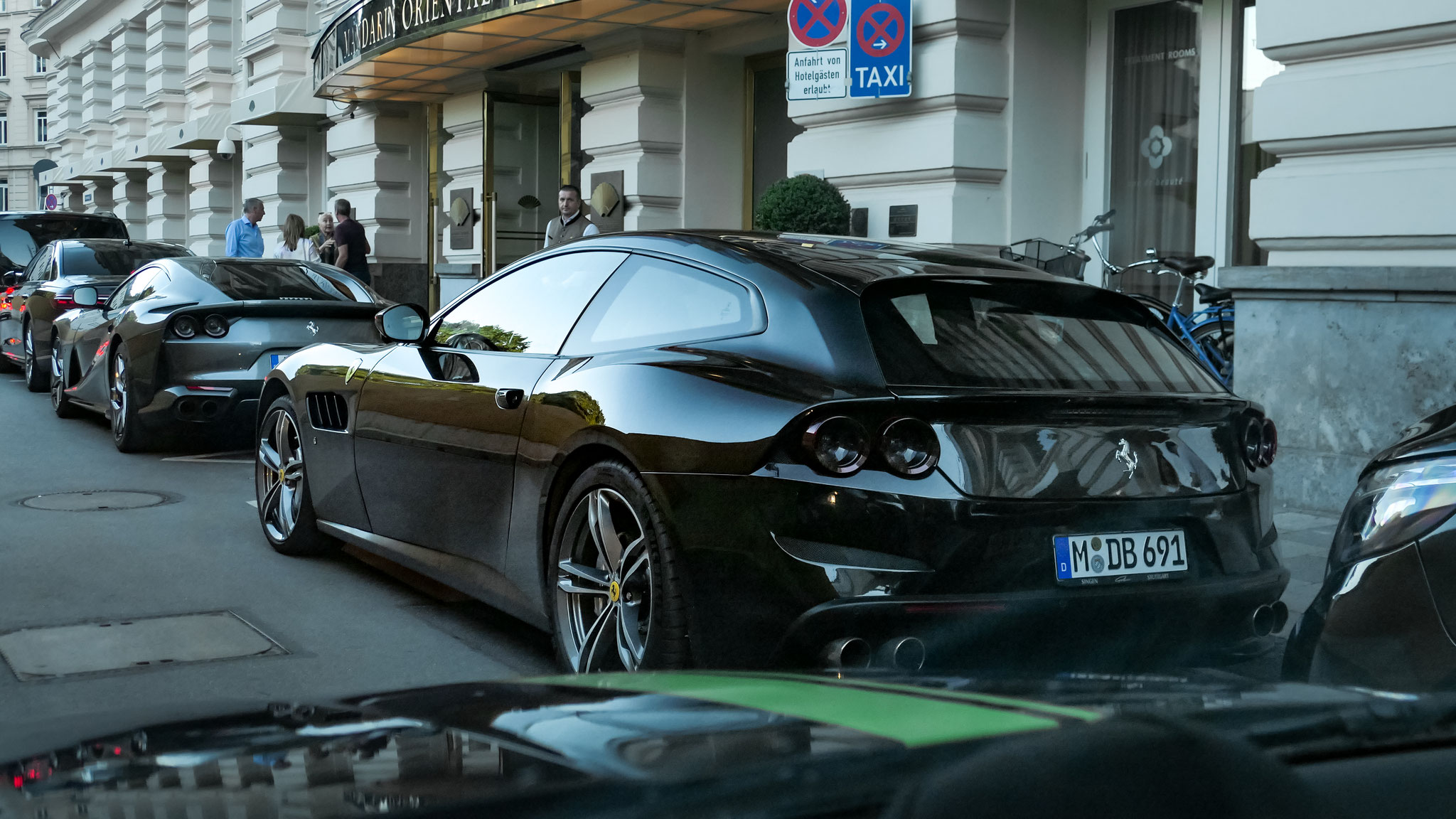Ferrari GTC4 Lusso - B-DB691