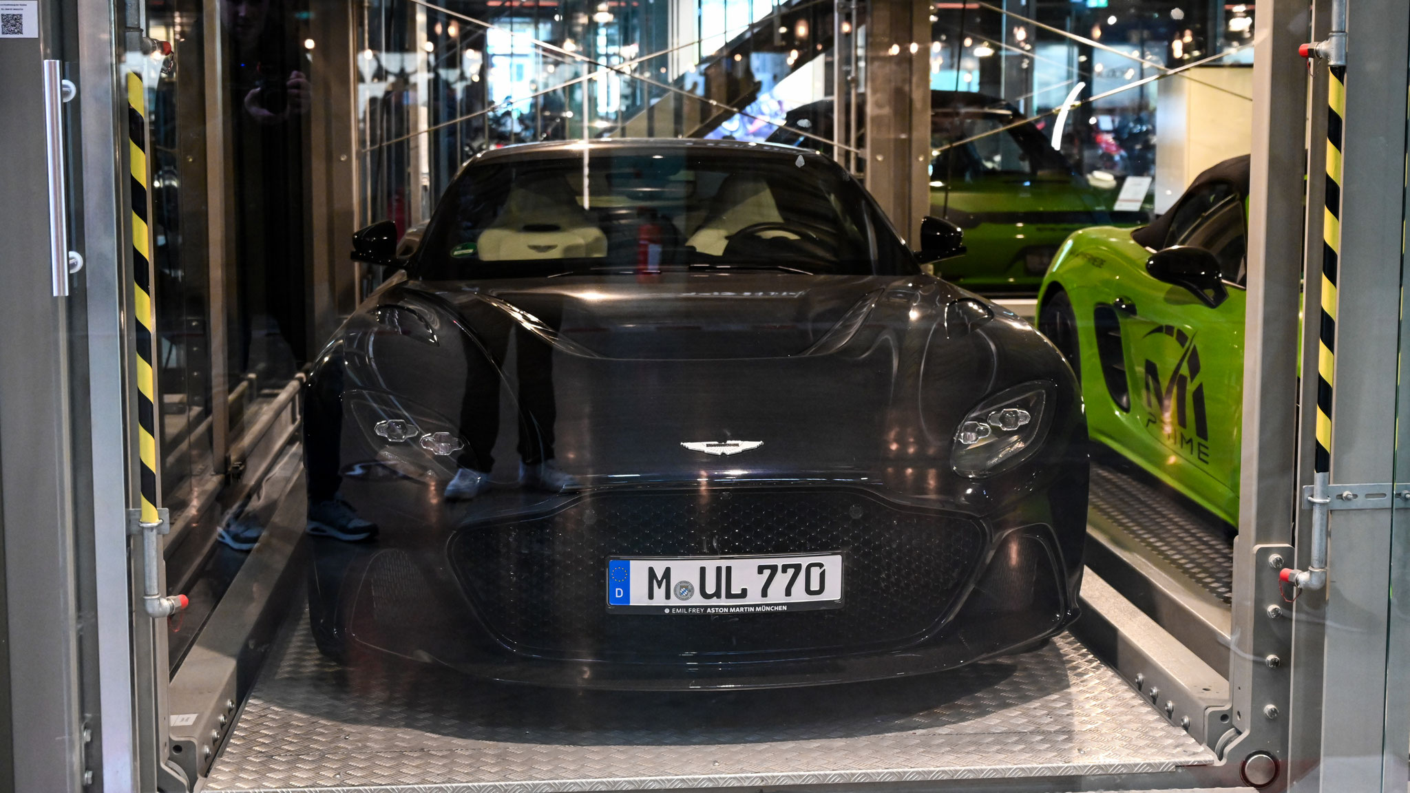 Aston Martin DBS 770 Ultimate - M-UL770