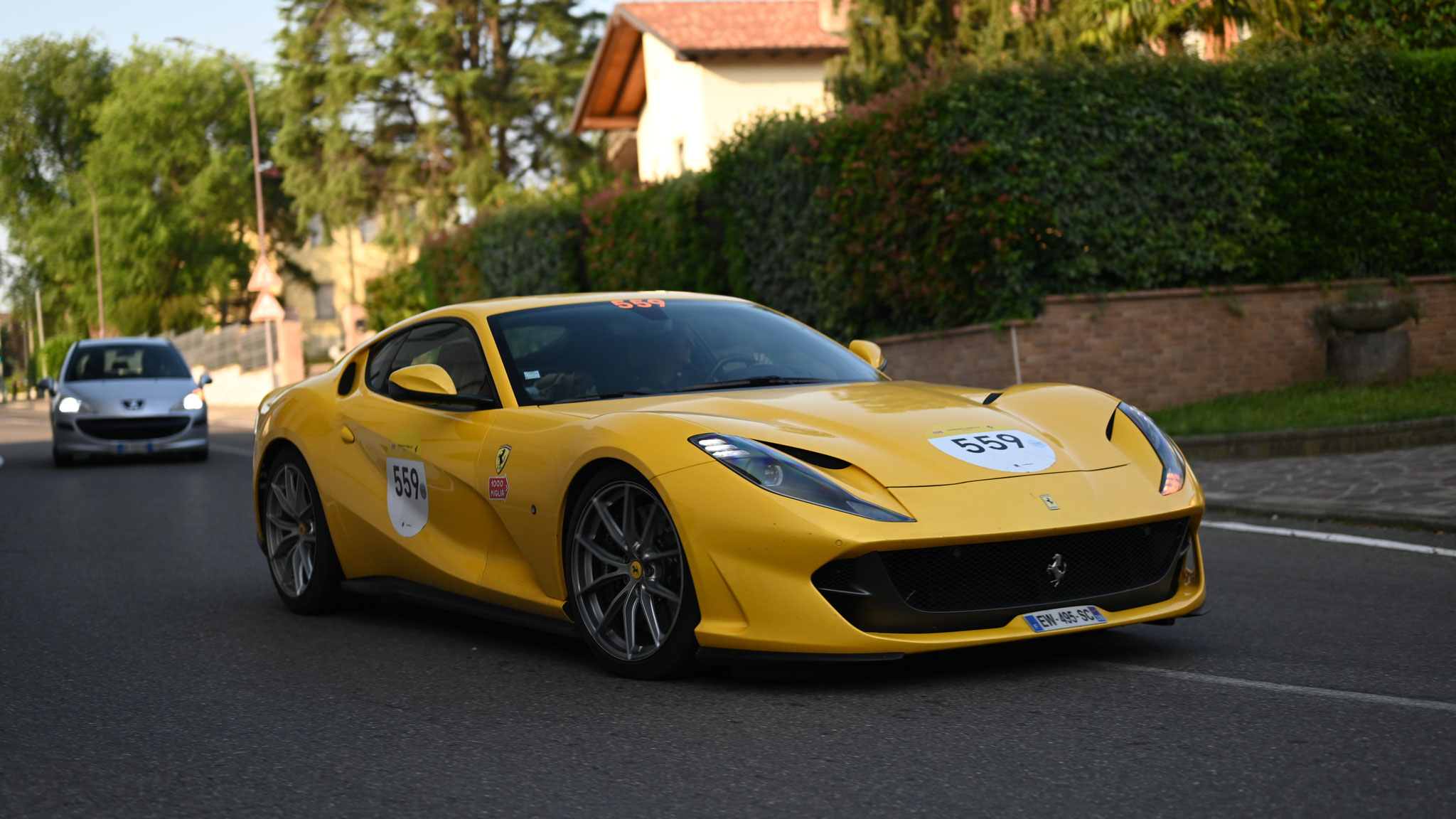 Ferrari 812 Superfast - EW495SC-38 (FRA)