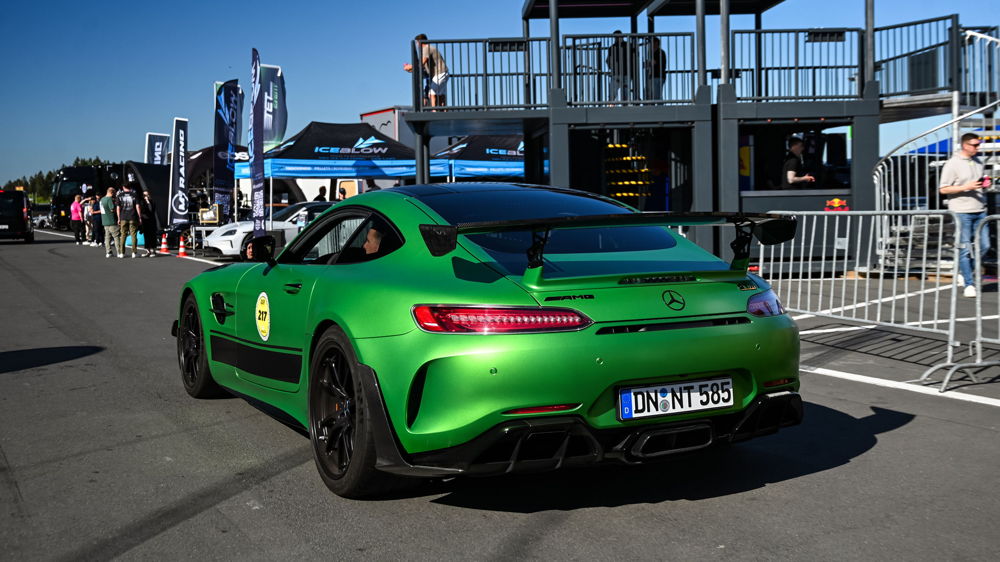 AMG GTR - DN-NT585