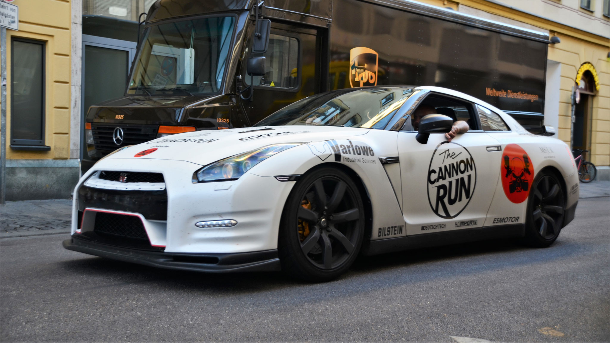 Nissan GTR - NL59RVM (GB)