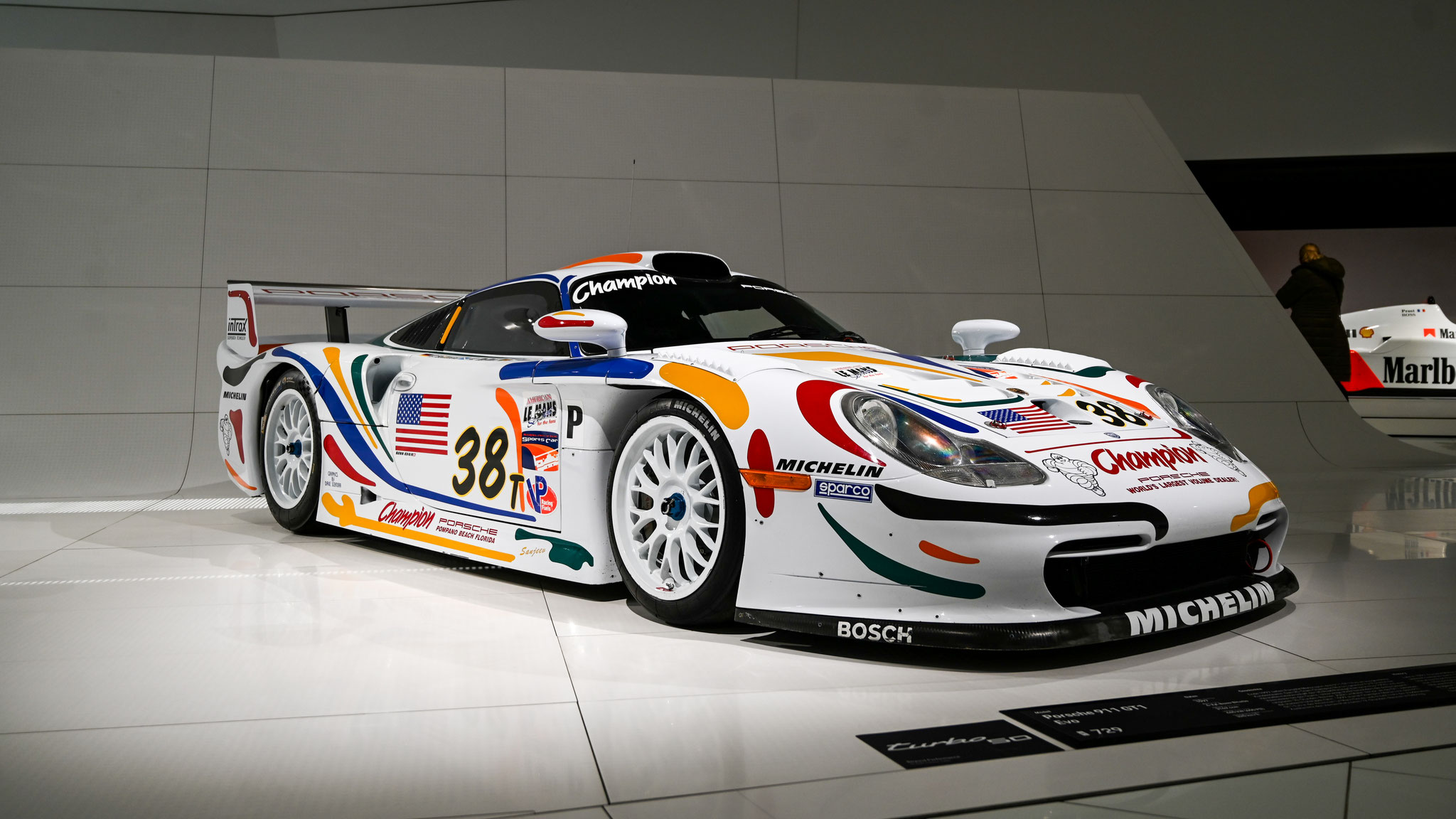 Porsche 911 GT1 (Porsche Museum)