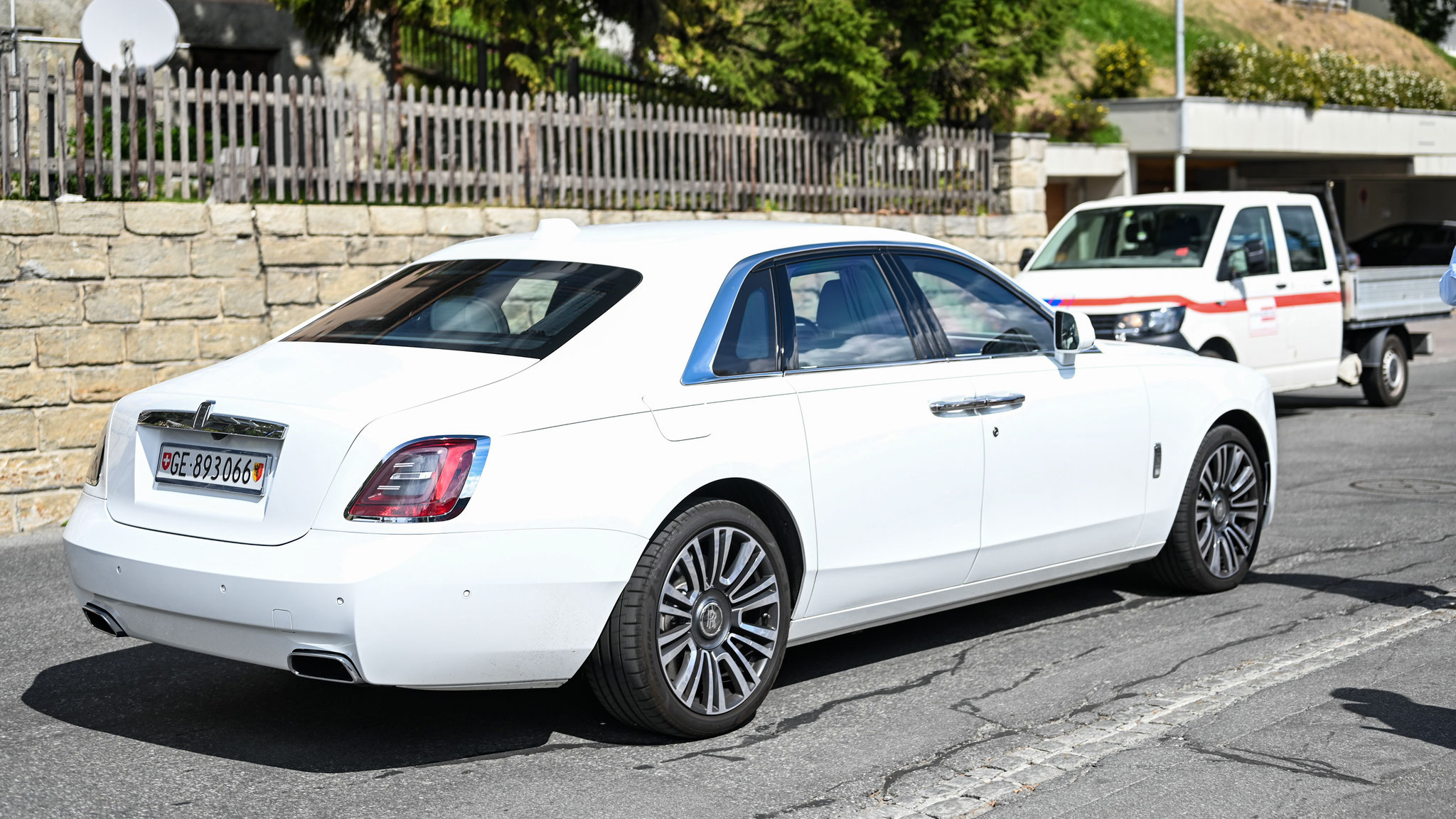 Rolls Royce Ghost - GE893006 (CH)