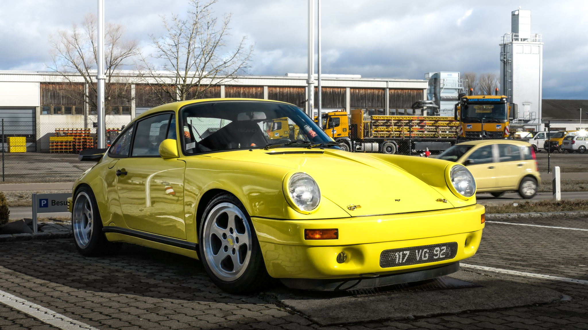 RUF CTR Yellow Bird - 117VG92 (FRA)