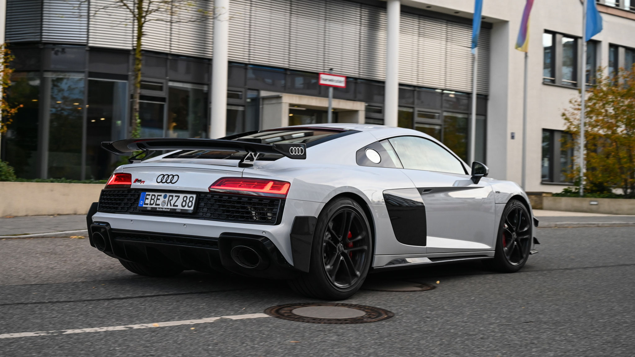 Audi R8-R V10 - EBE-ZR88