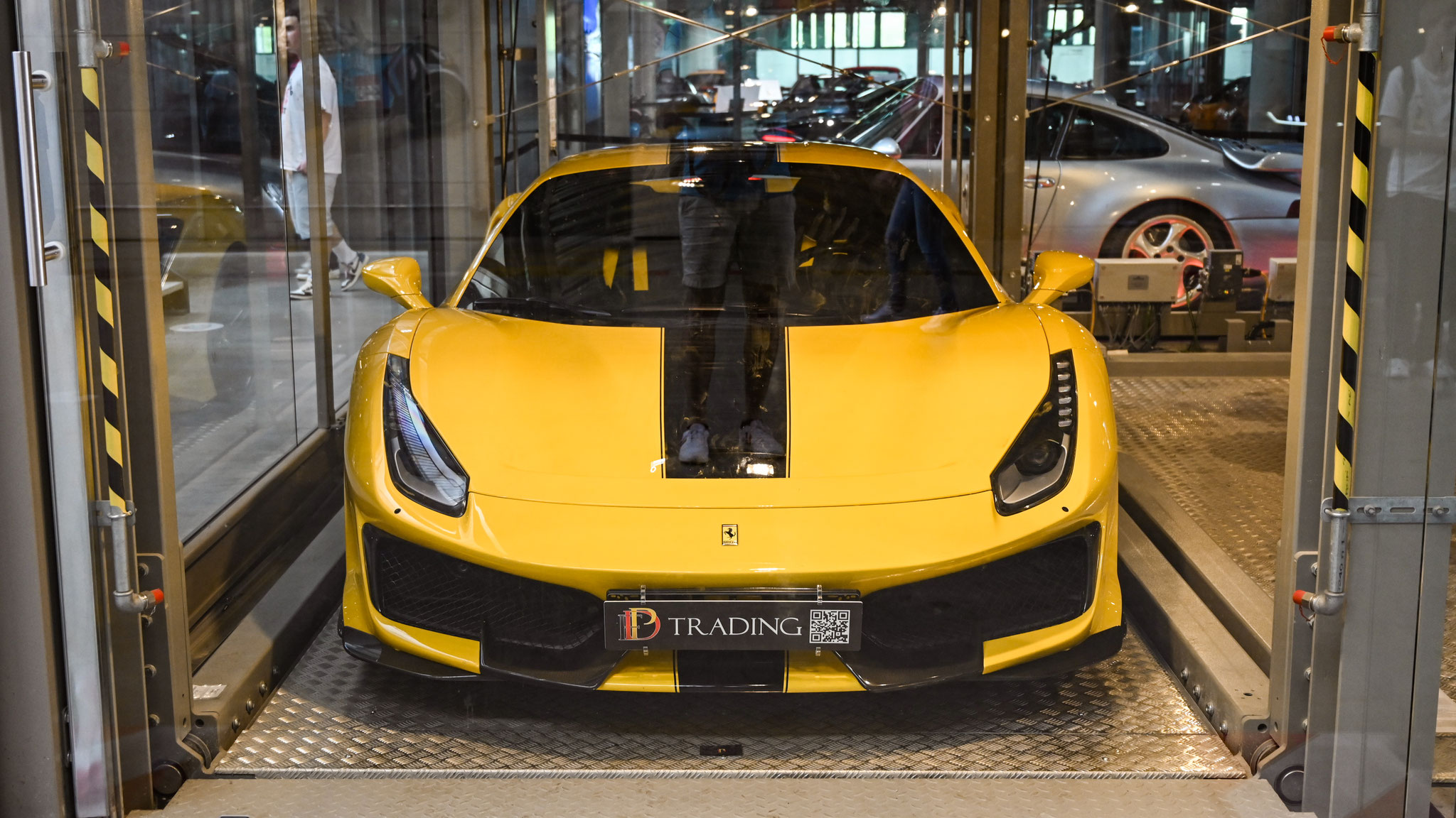 Ferrari 488 Pista - M-06253