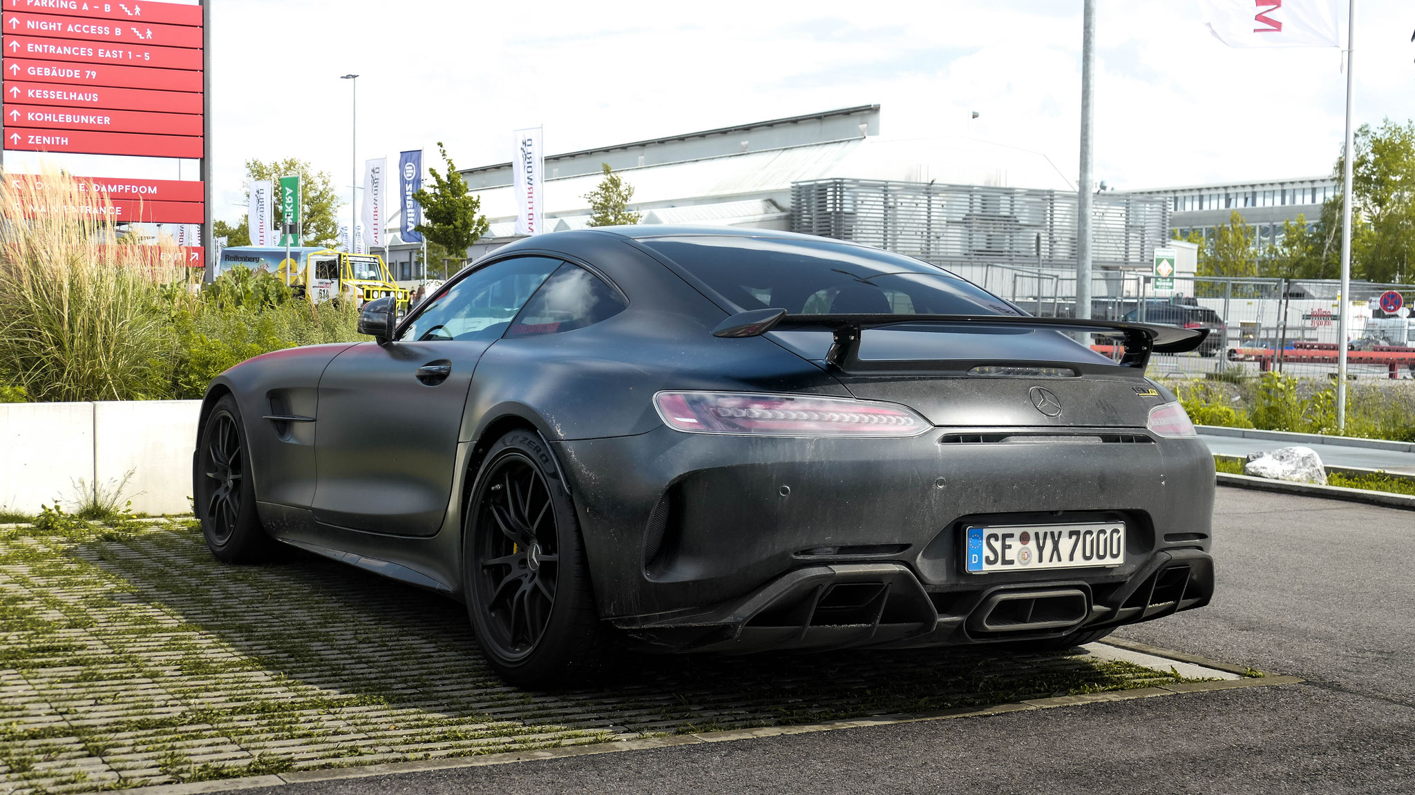AMG GTR - SE-YX7000