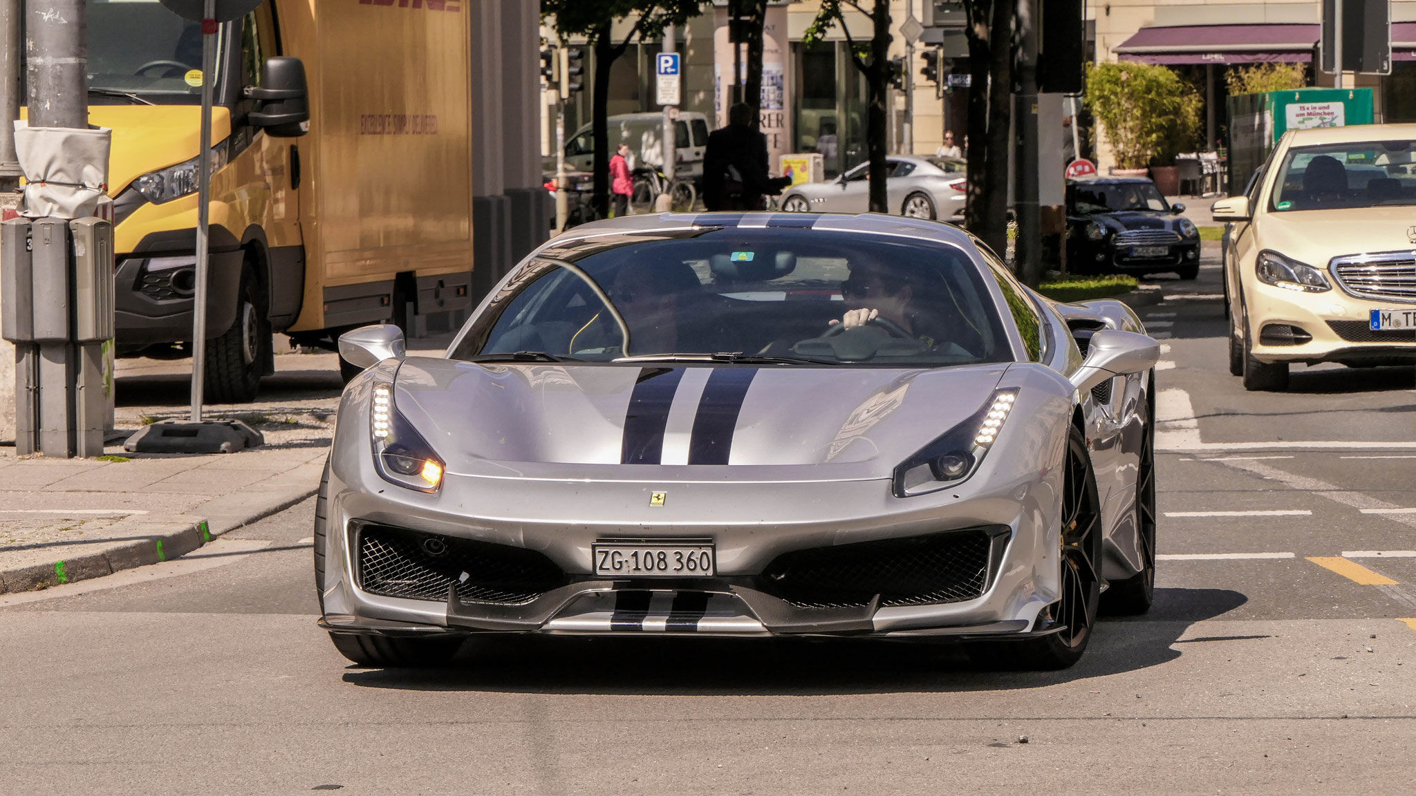 Ferrari 488 Pista - ZG108360 (CH)