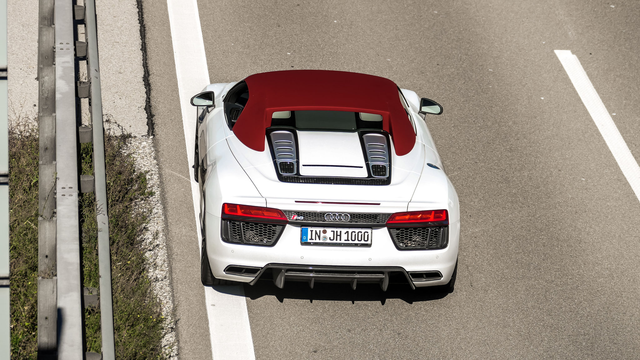 Audi R8 V10 Spyder - IN-JH1000