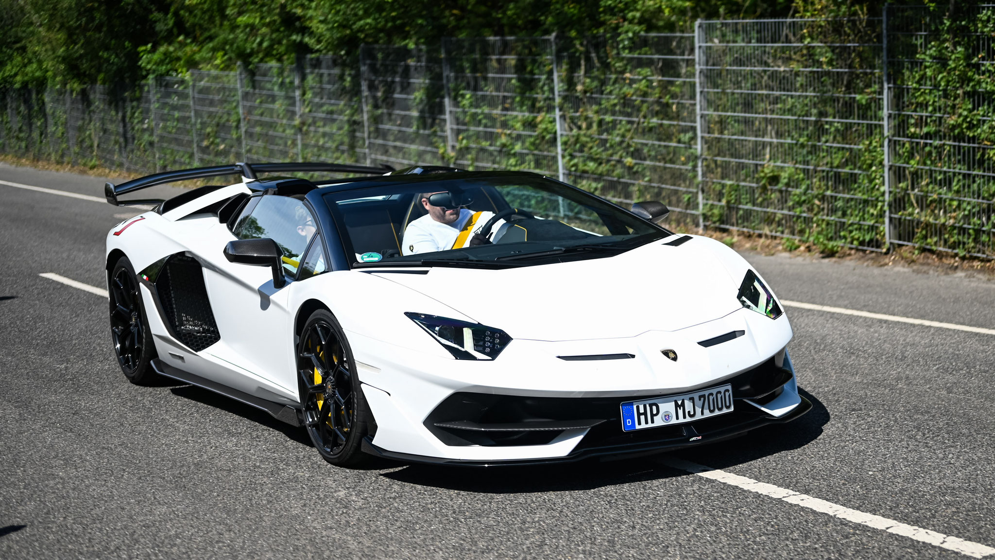 Lamborghini Aventador SVJ Roadster - HP-MJ7000