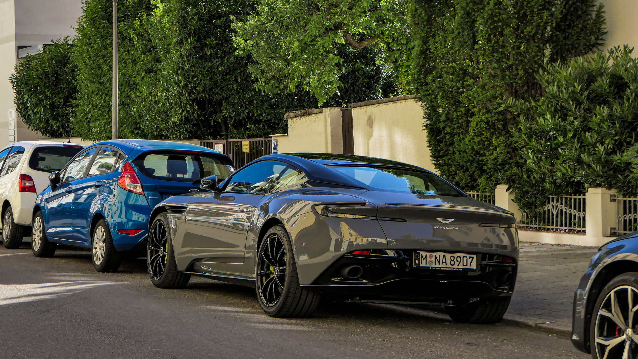 Aston Martin DB11 - M-NA8907