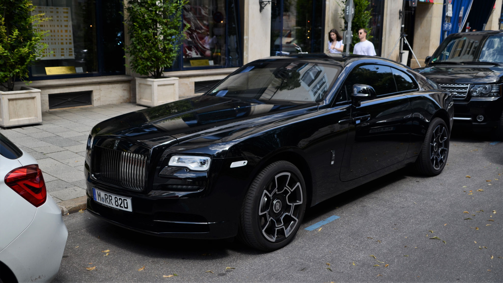 Rolls Royce Wraith Black Badge - M-RR820