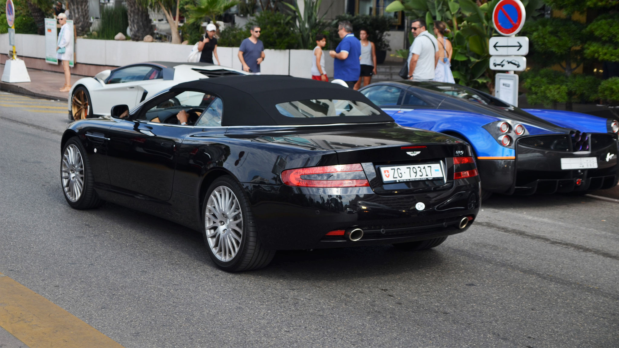Aston Martin DB9 Volante - ZG79317 (CH)