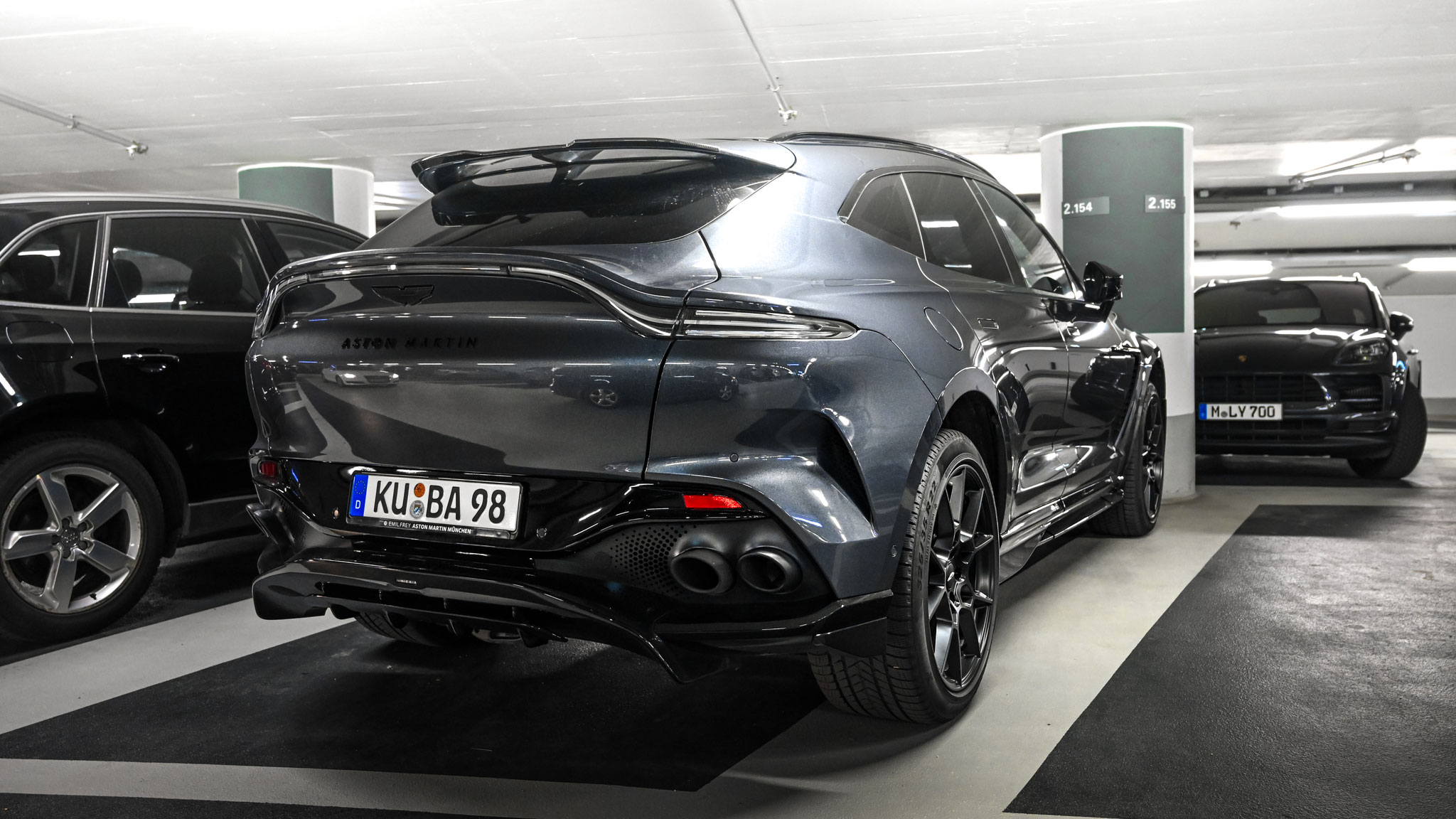 Aston Martin DBX 707 - KU-BA98