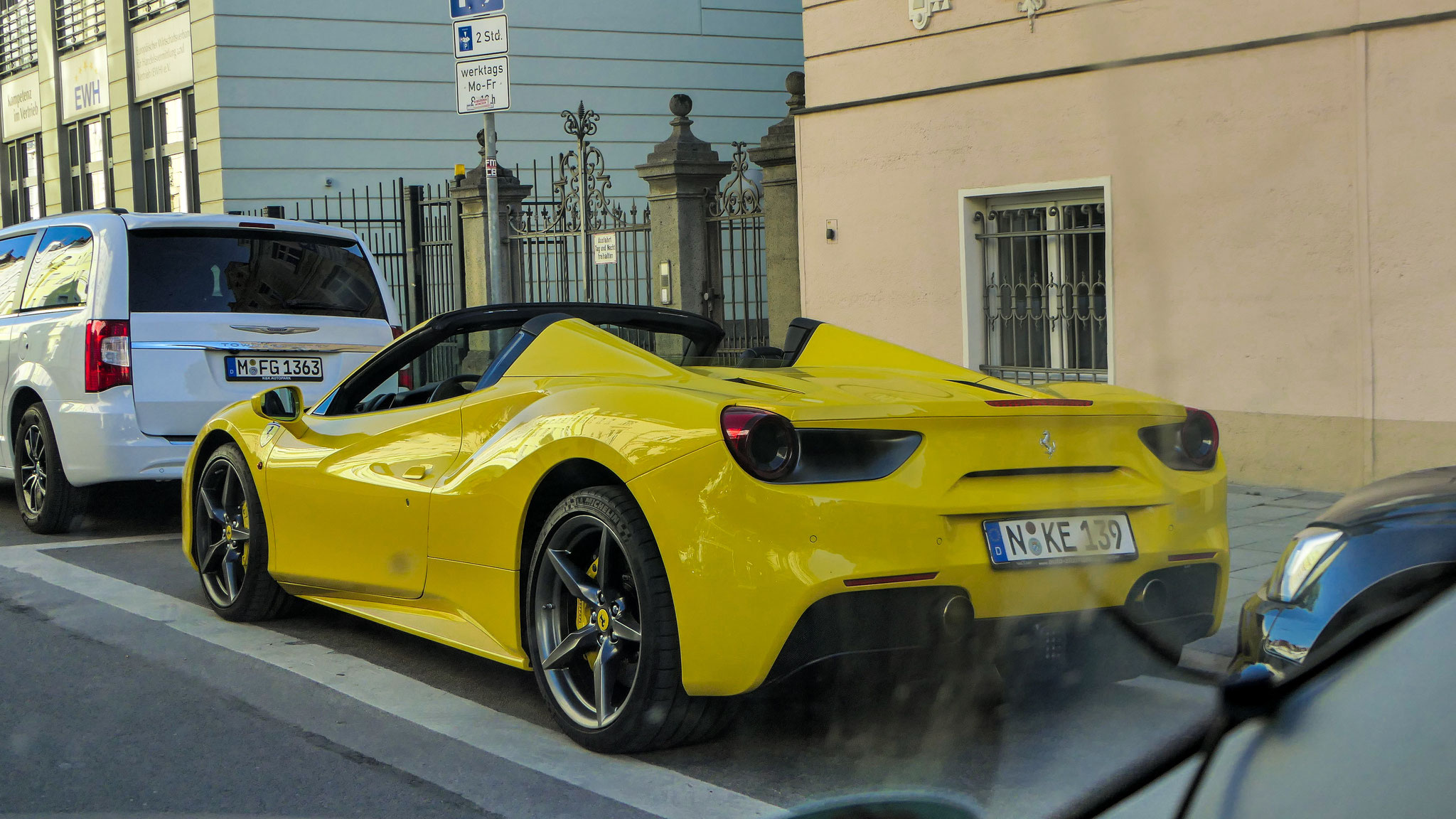Ferrari 488 Spider - N-KE139