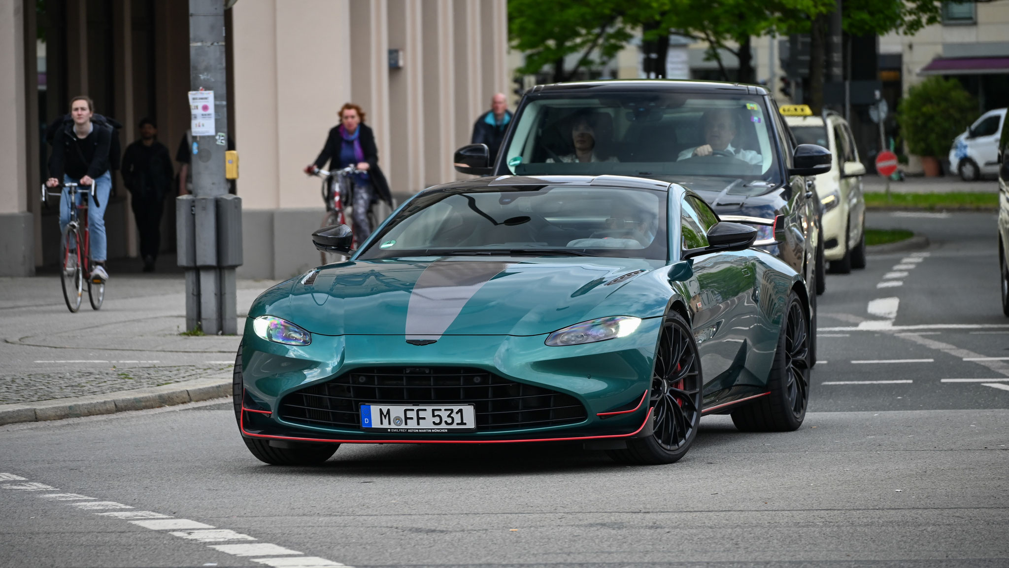 Aston Martin Vantage F1 Edition - M-FF531